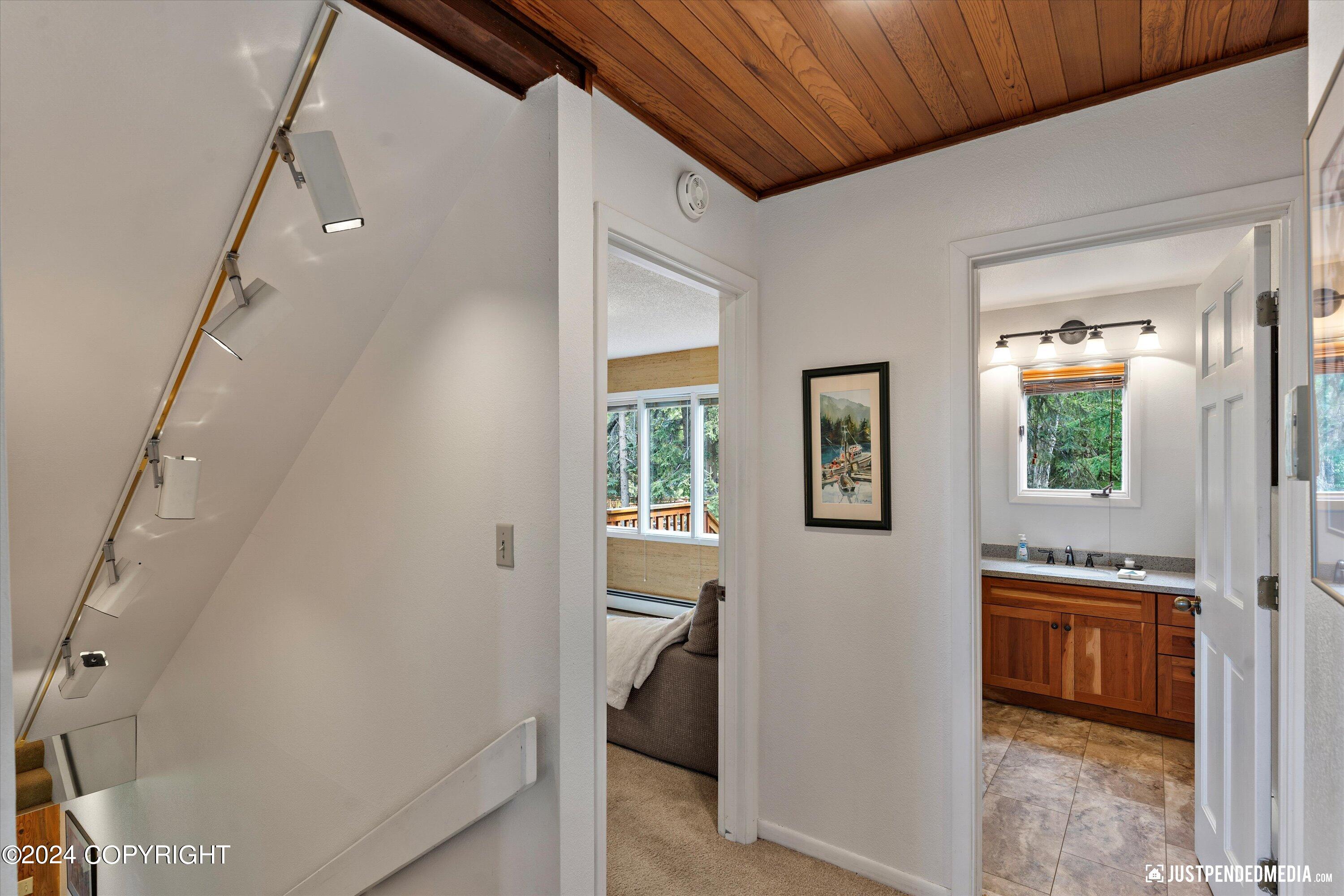 6851 Round Tree Circle