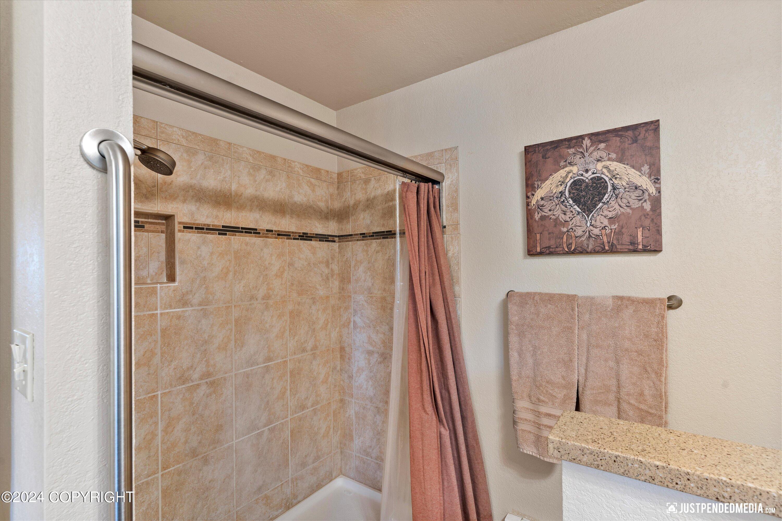 6851 Round Tree Circle