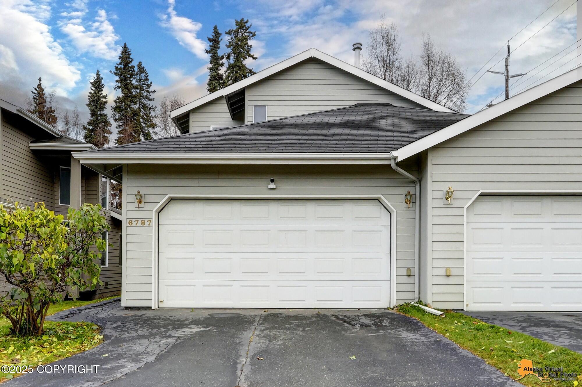 6787 Delong Landing Circle