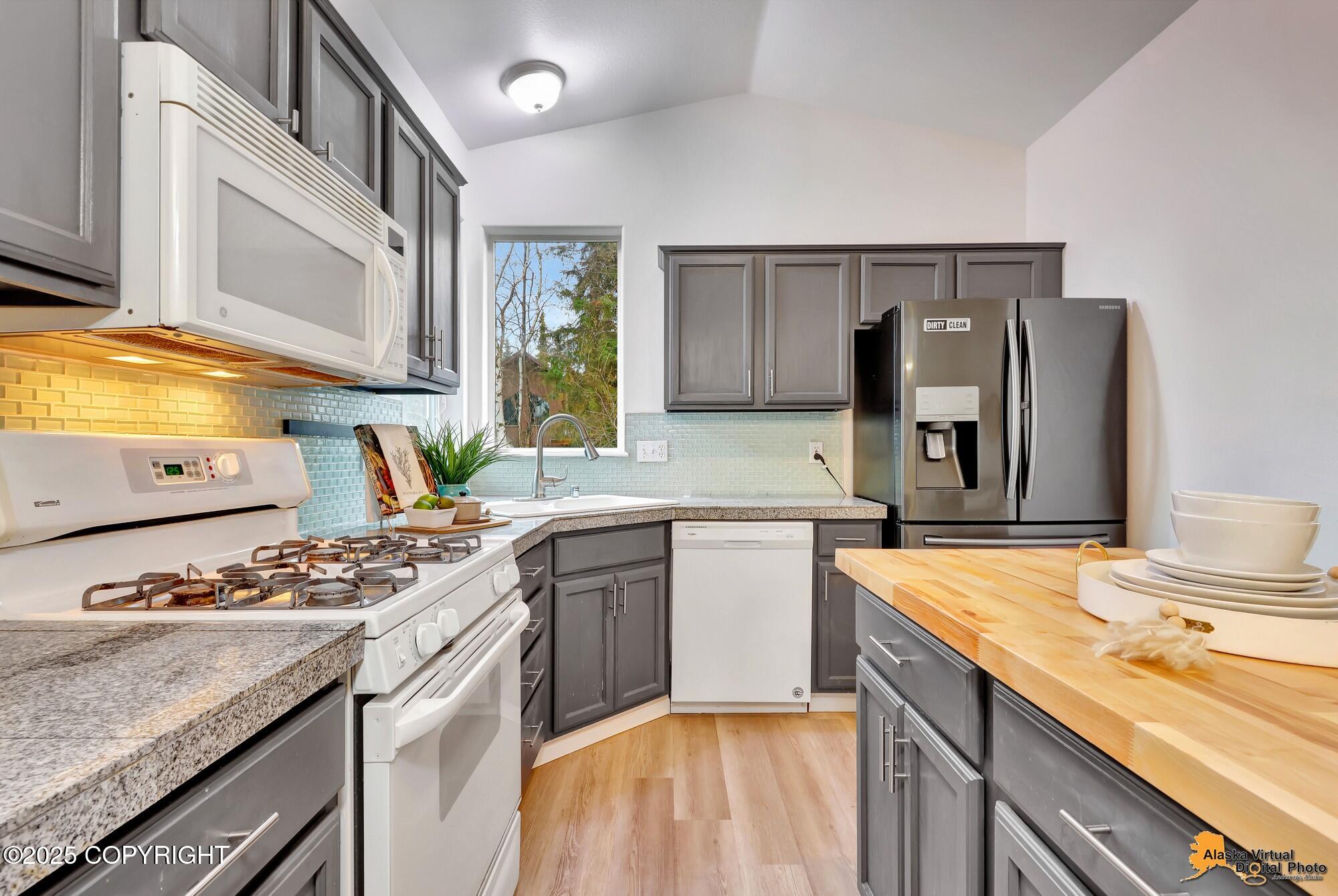 6787 Delong Landing Circle