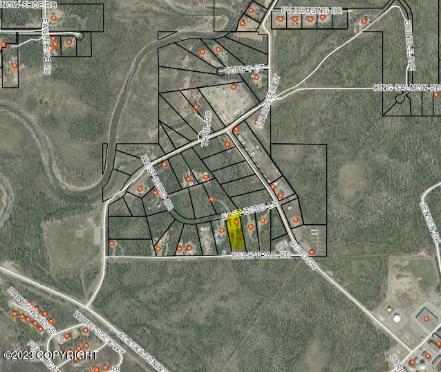 896 E Bobo Loop