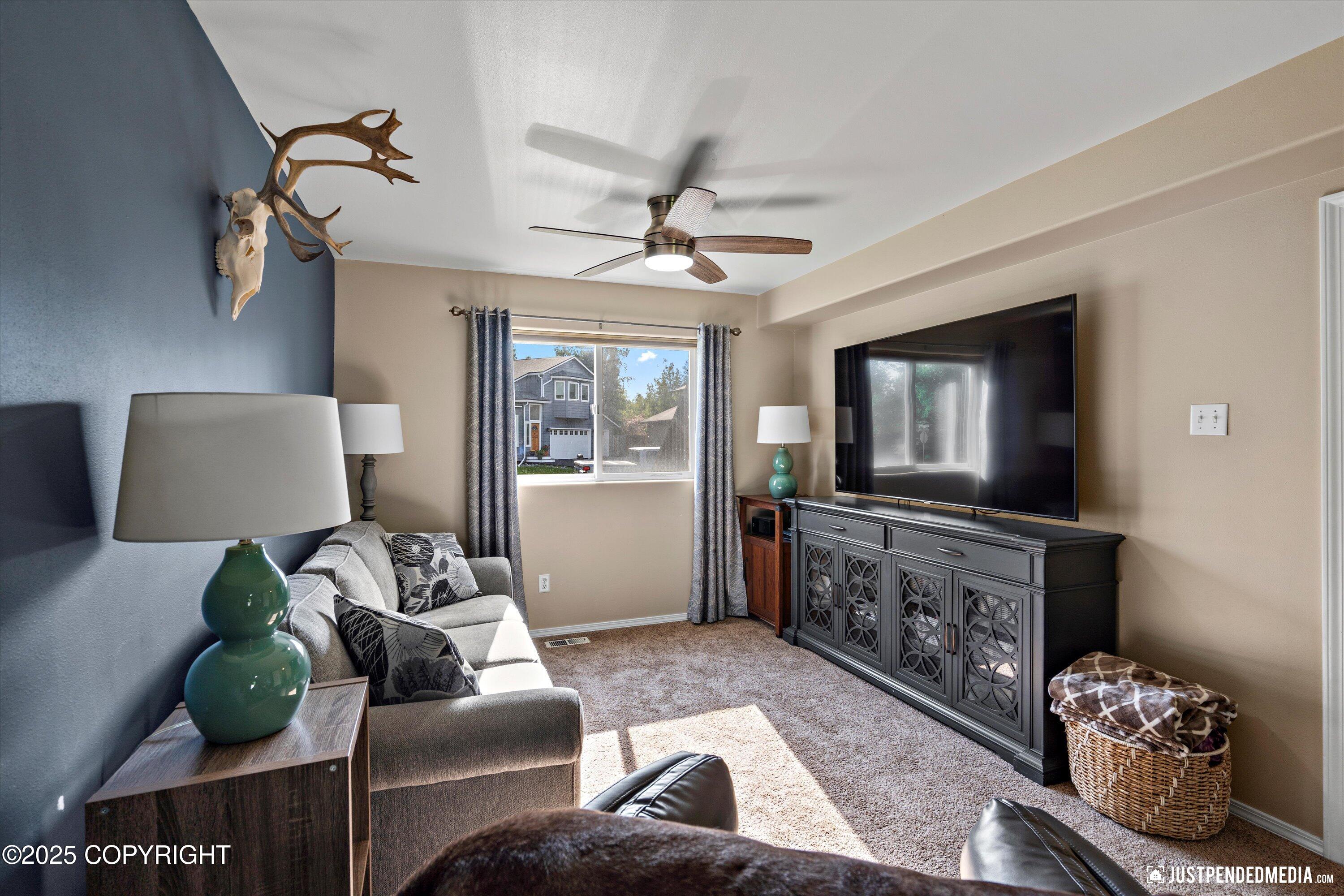 7821 Charlotte Circle