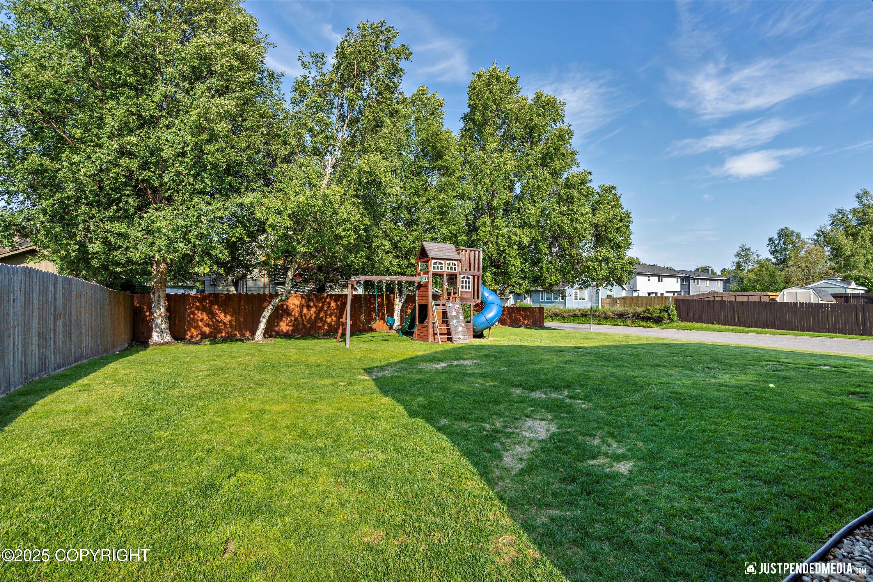 7821 Charlotte Circle