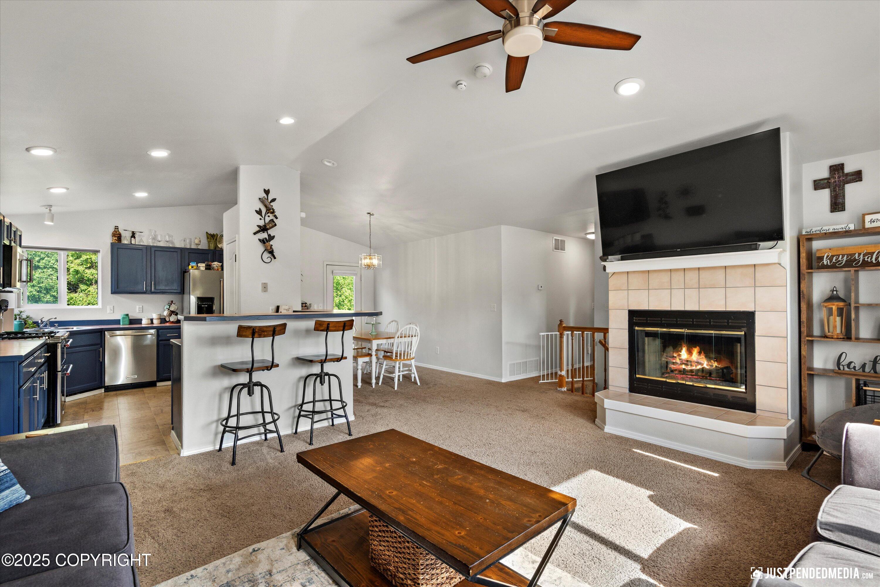 7821 Charlotte Circle