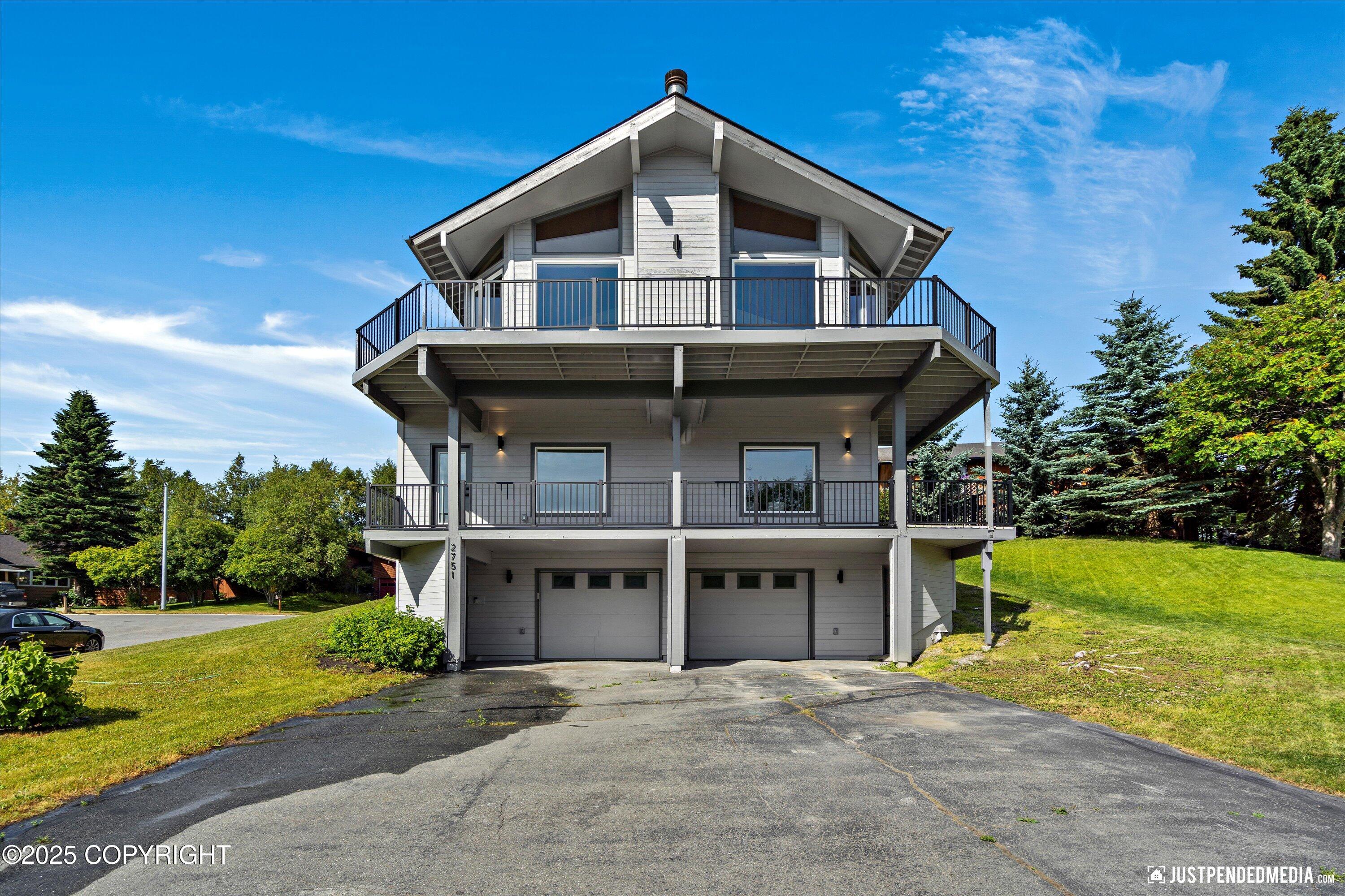 2751 Pelican Drive