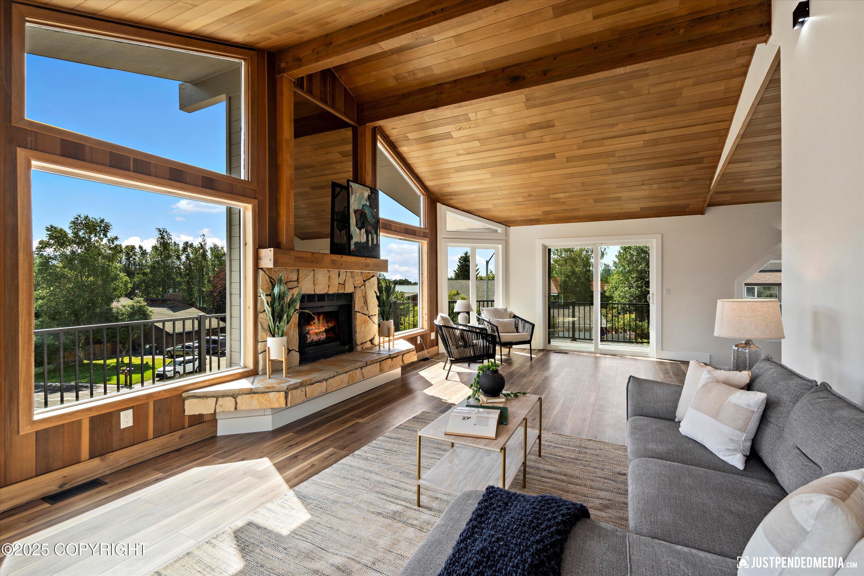 2751 Pelican Drive