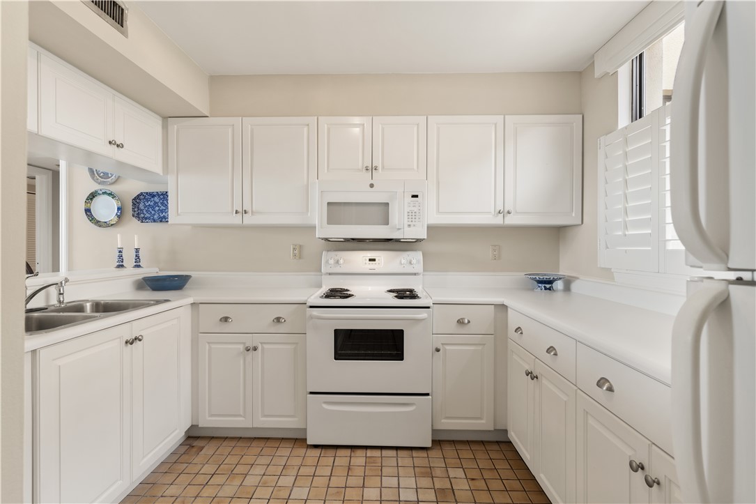 201 Neptune Road 451
