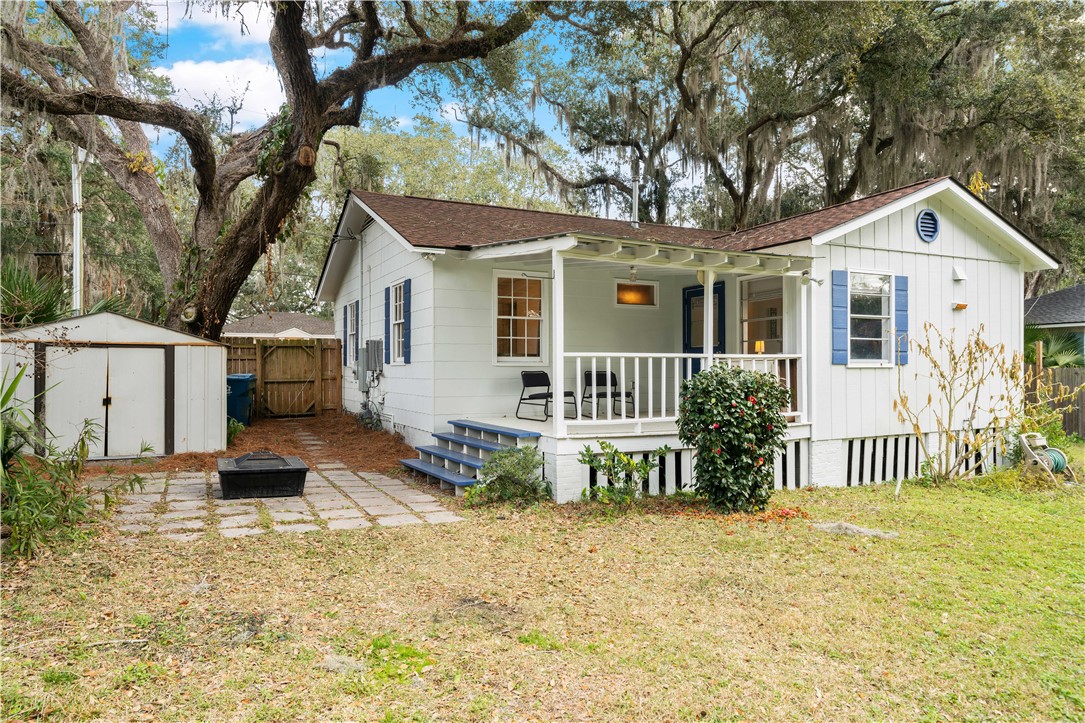 63 Maxwell Ave