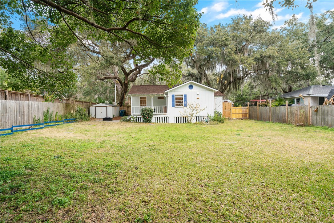 63 Maxwell Ave