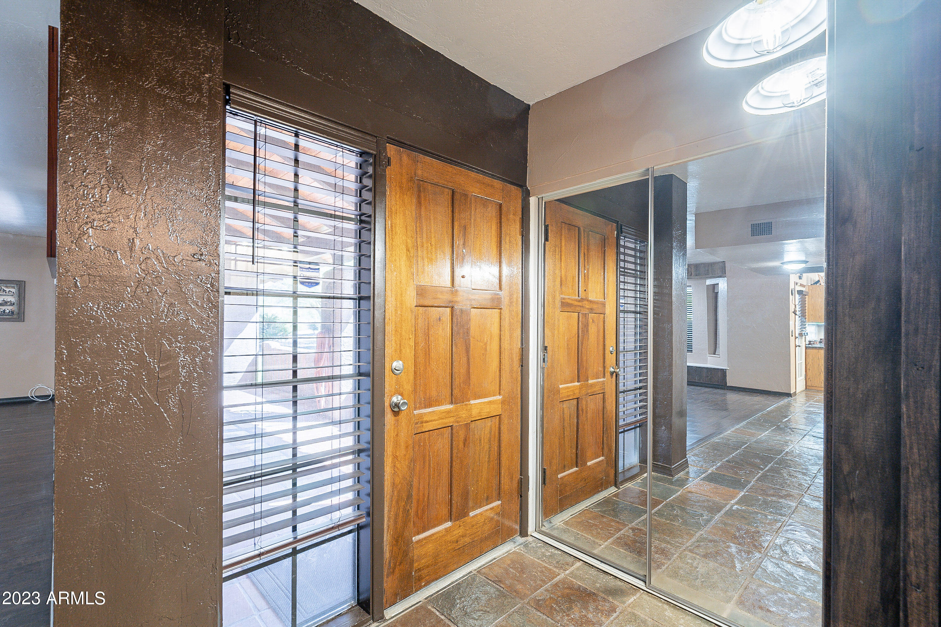 301 N POTTEBAUM Road