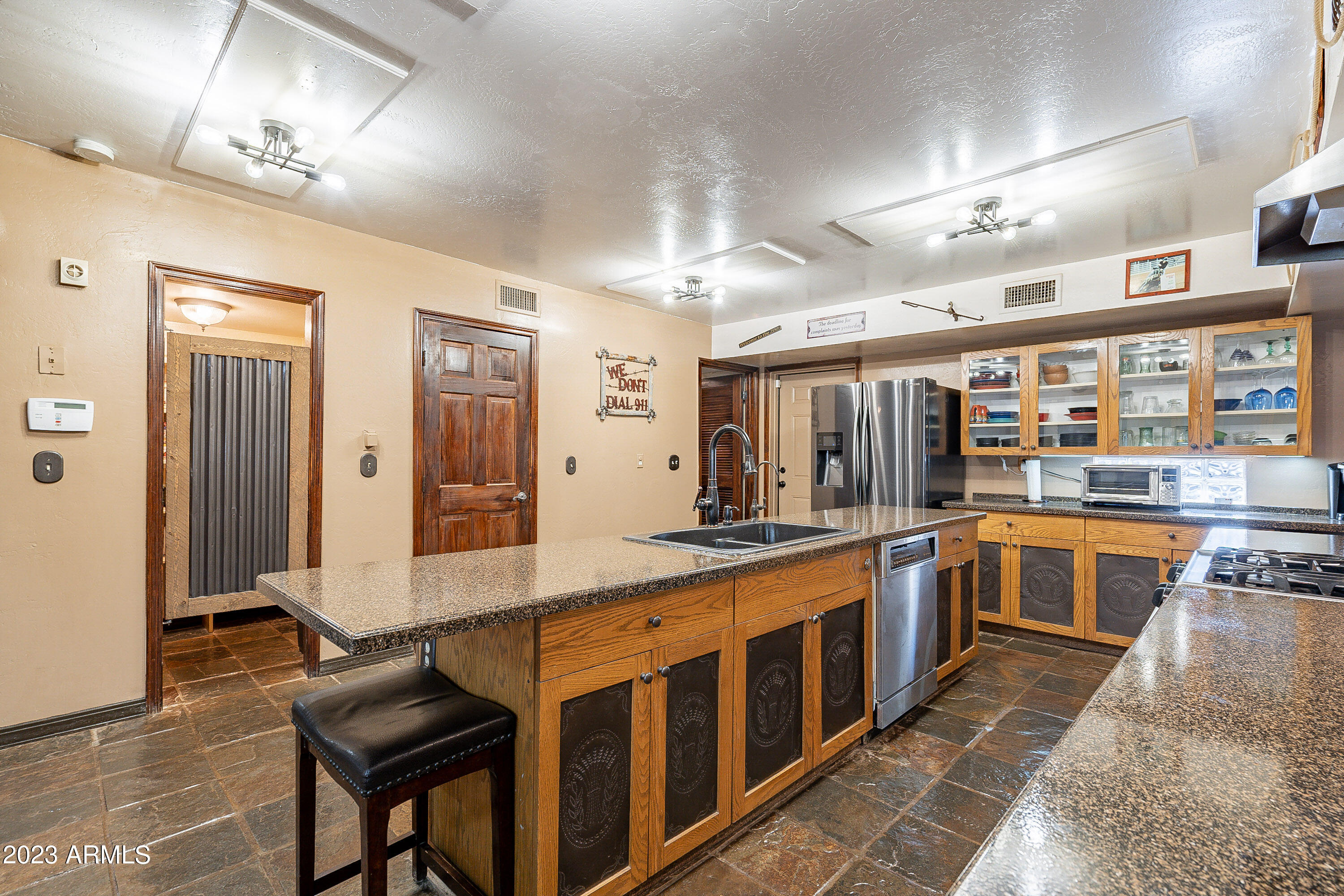 301 N POTTEBAUM Road