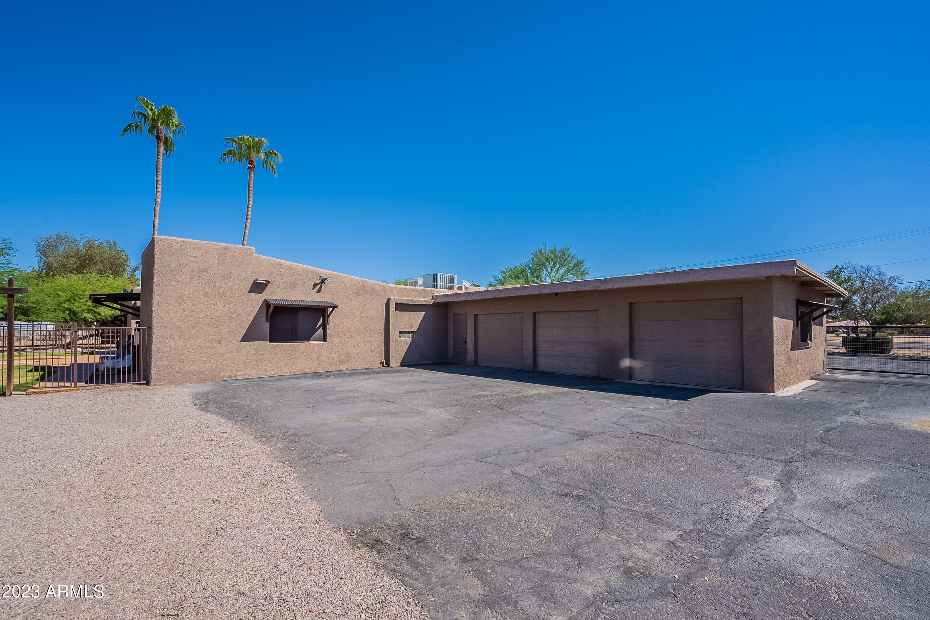 301 N POTTEBAUM Road