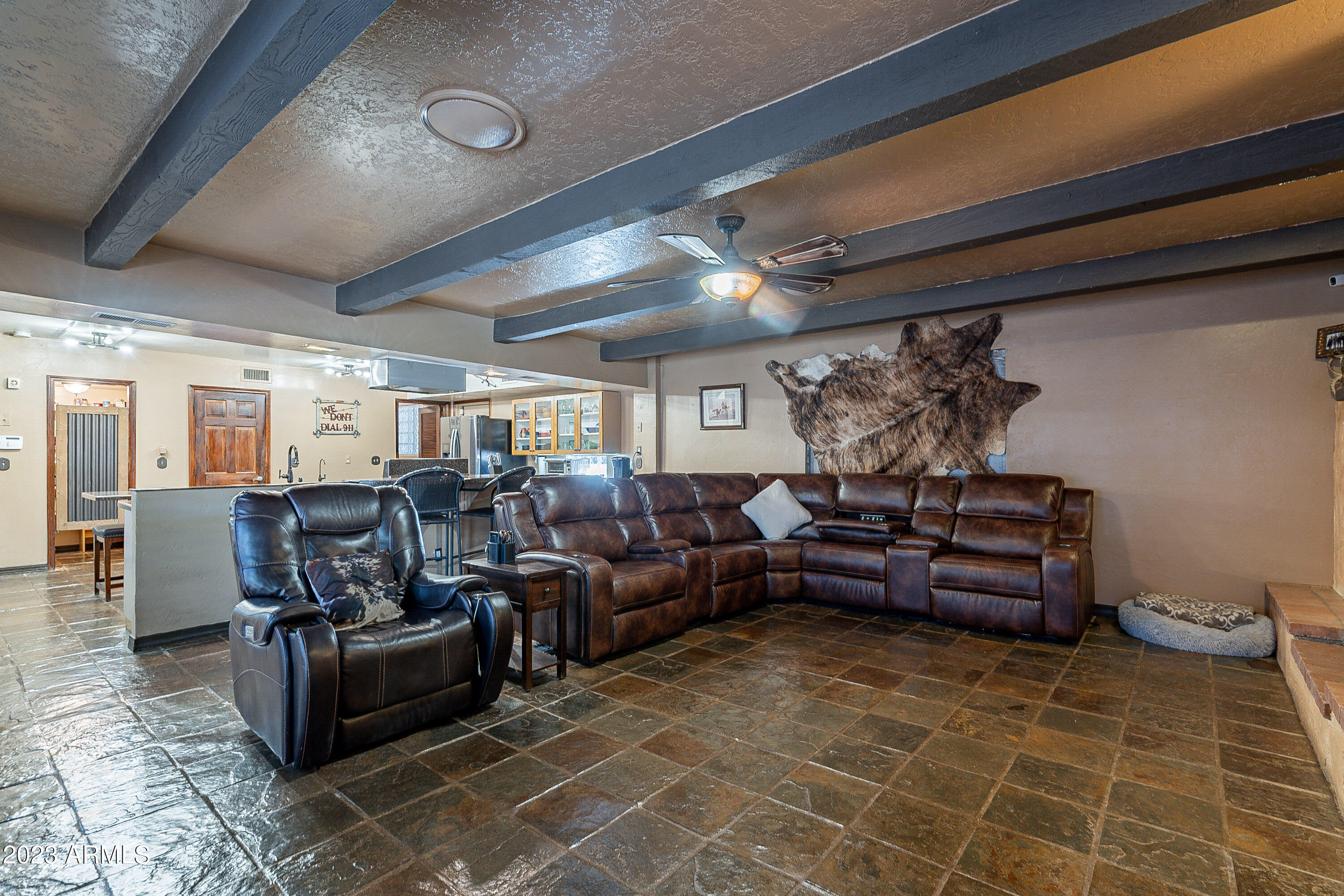 301 N POTTEBAUM Road