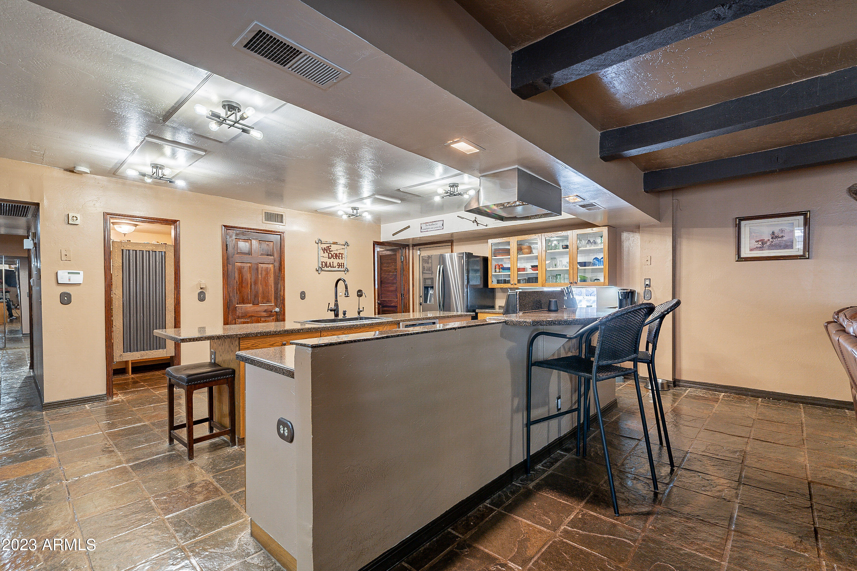 301 N POTTEBAUM Road