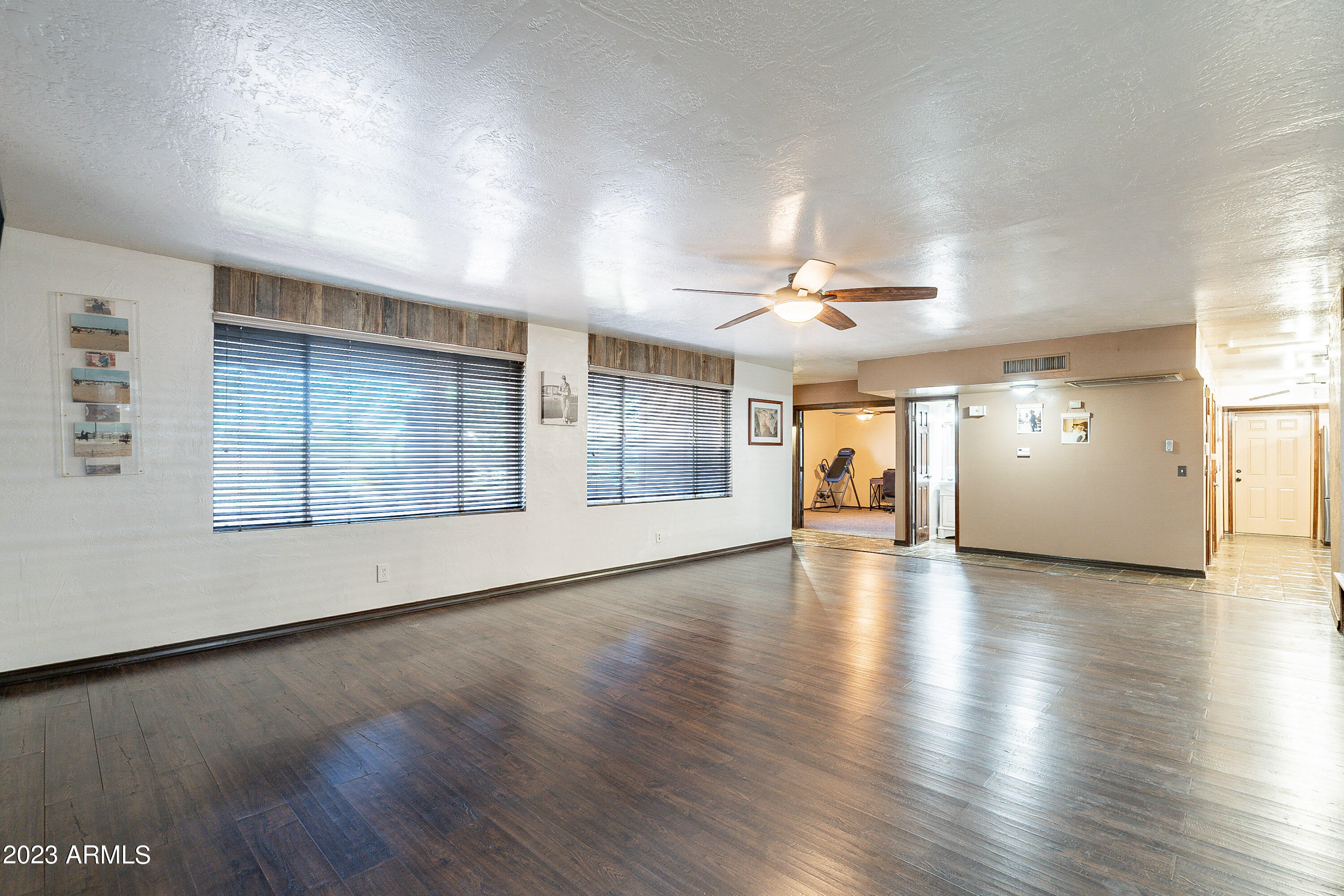 301 N POTTEBAUM Road