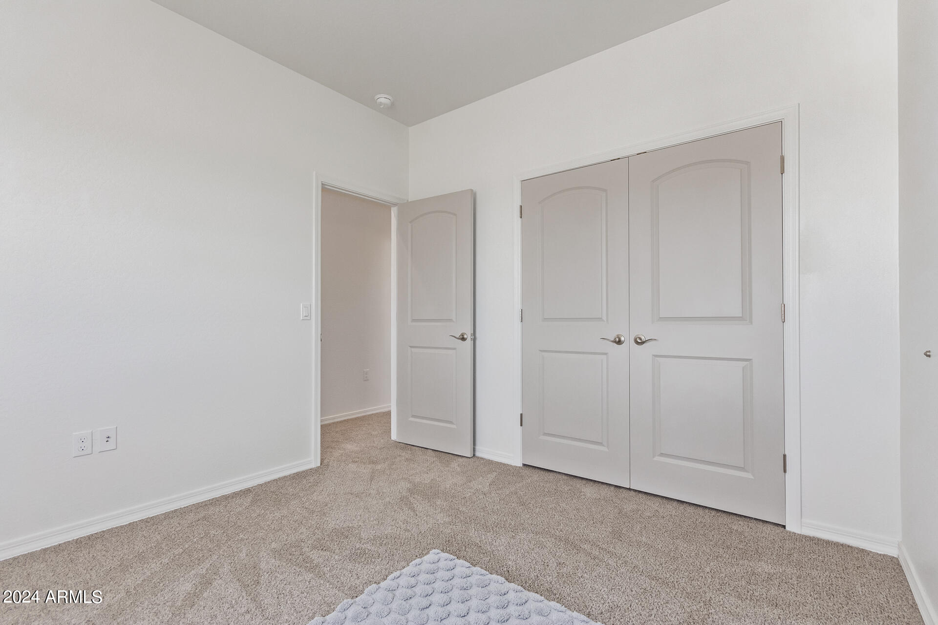 3177 W Gracie Lane
