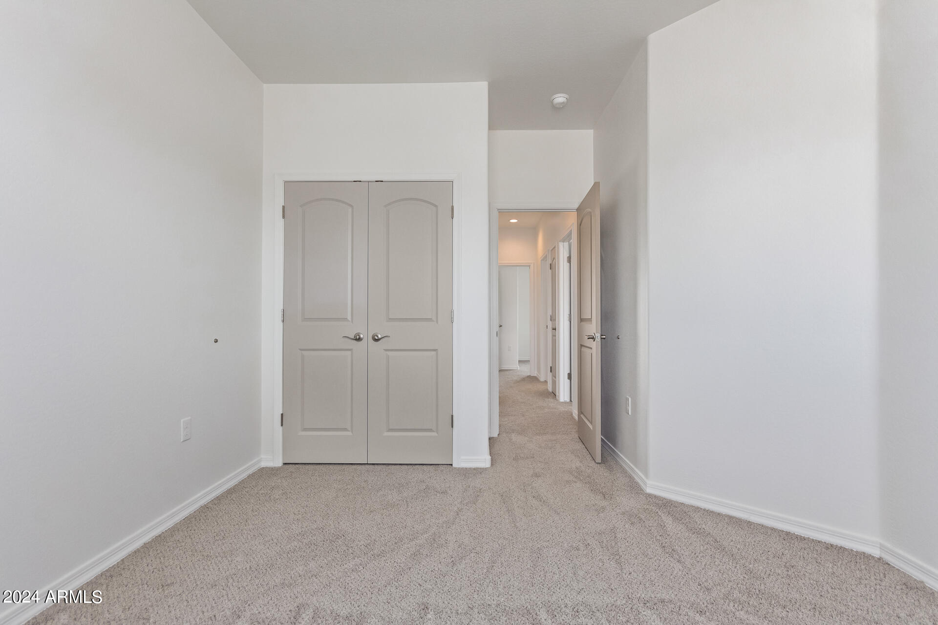 3177 W Gracie Lane