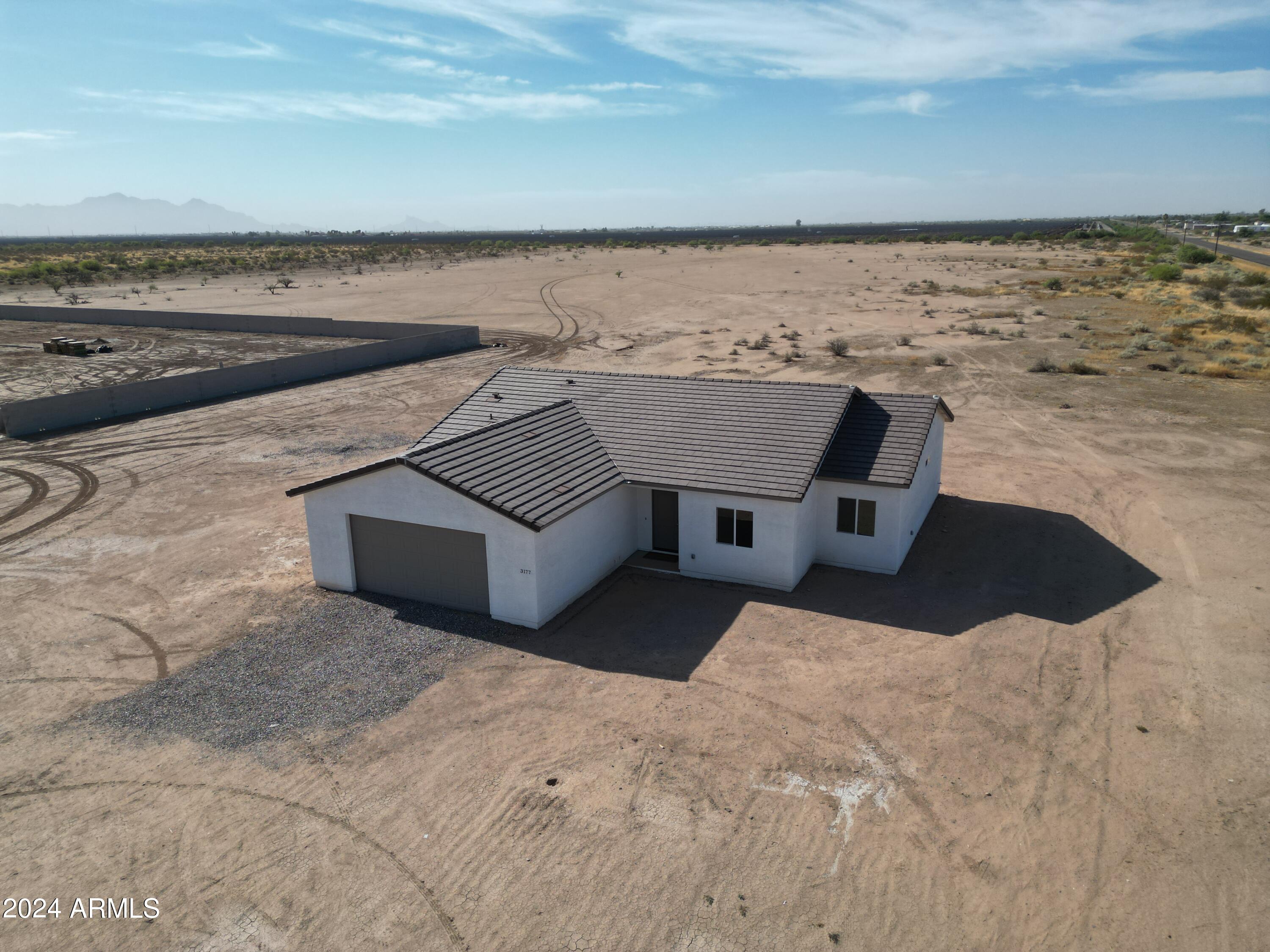 3177 W Gracie Lane