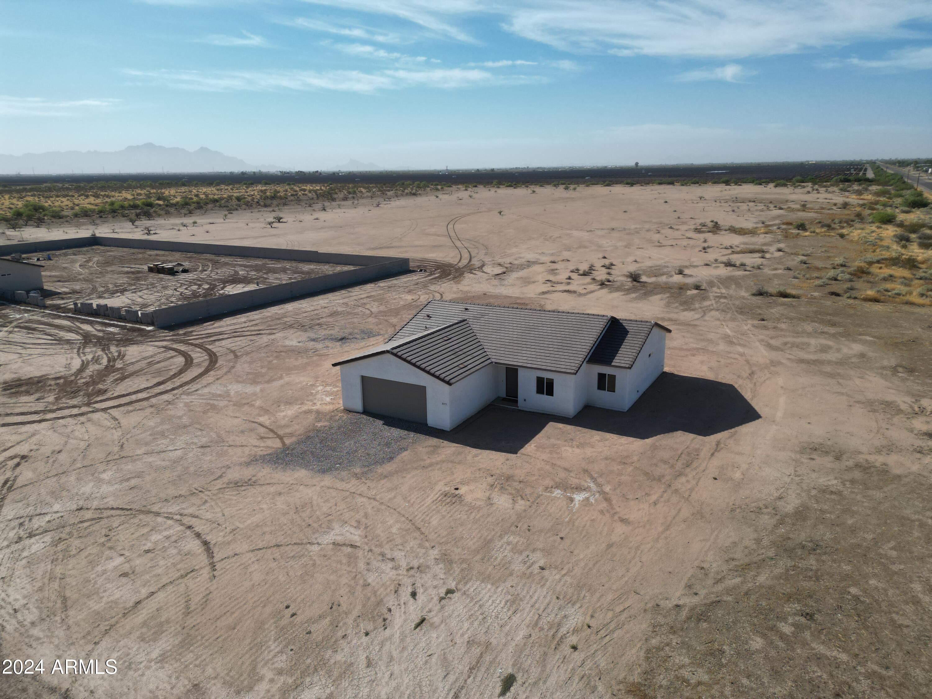 3177 W Gracie Lane