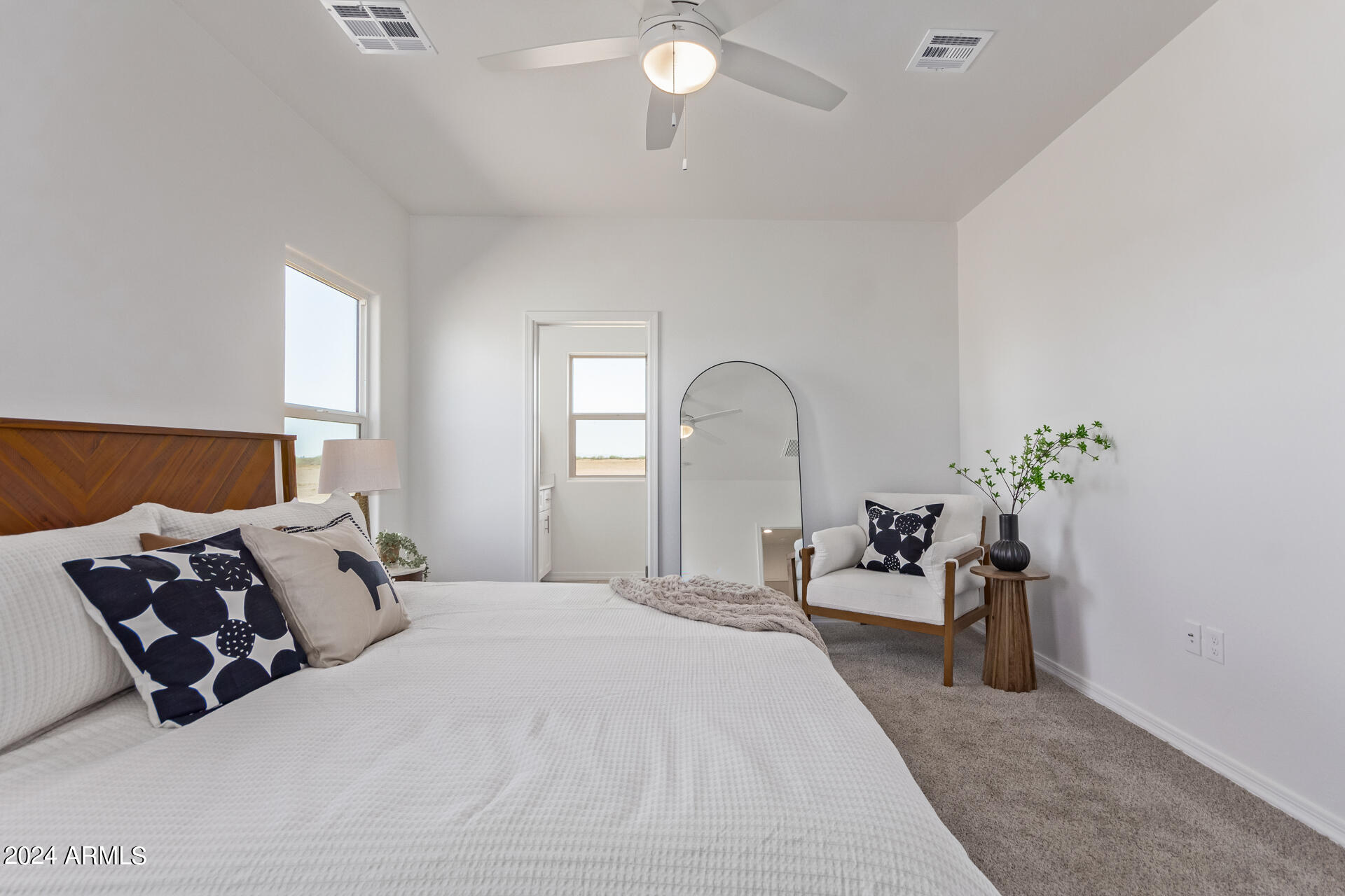 3177 W Gracie Lane