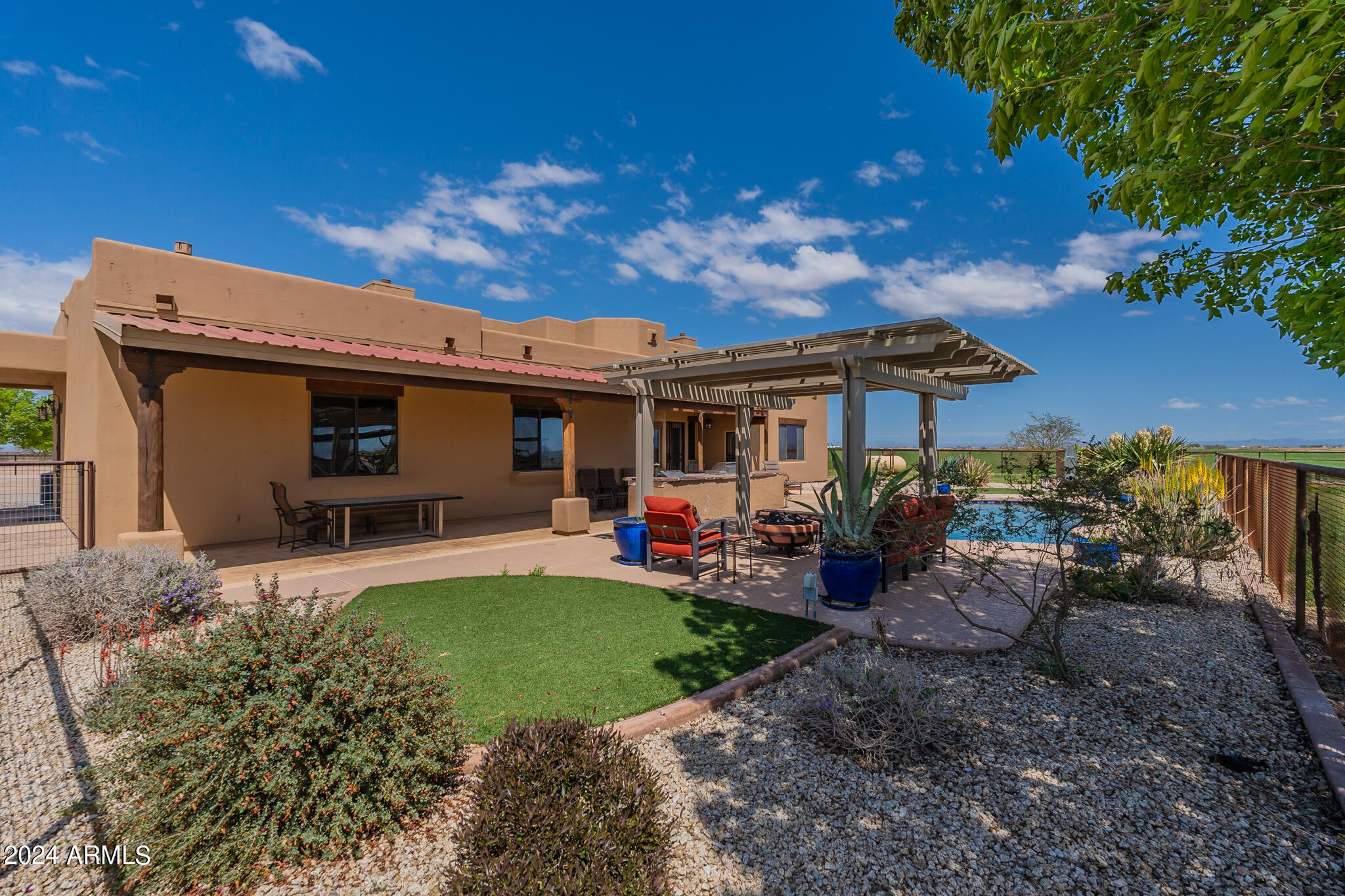 4019 W COVEY Lane