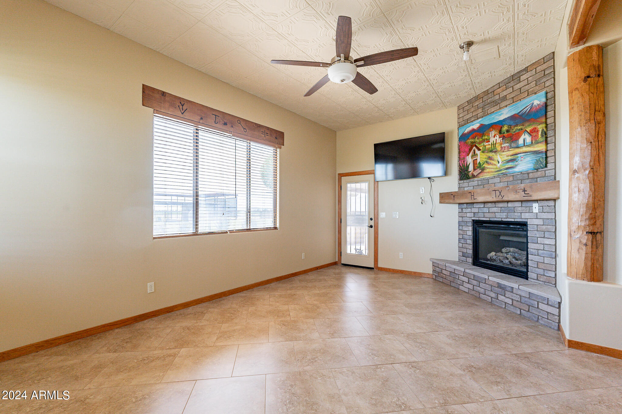 4019 W COVEY Lane
