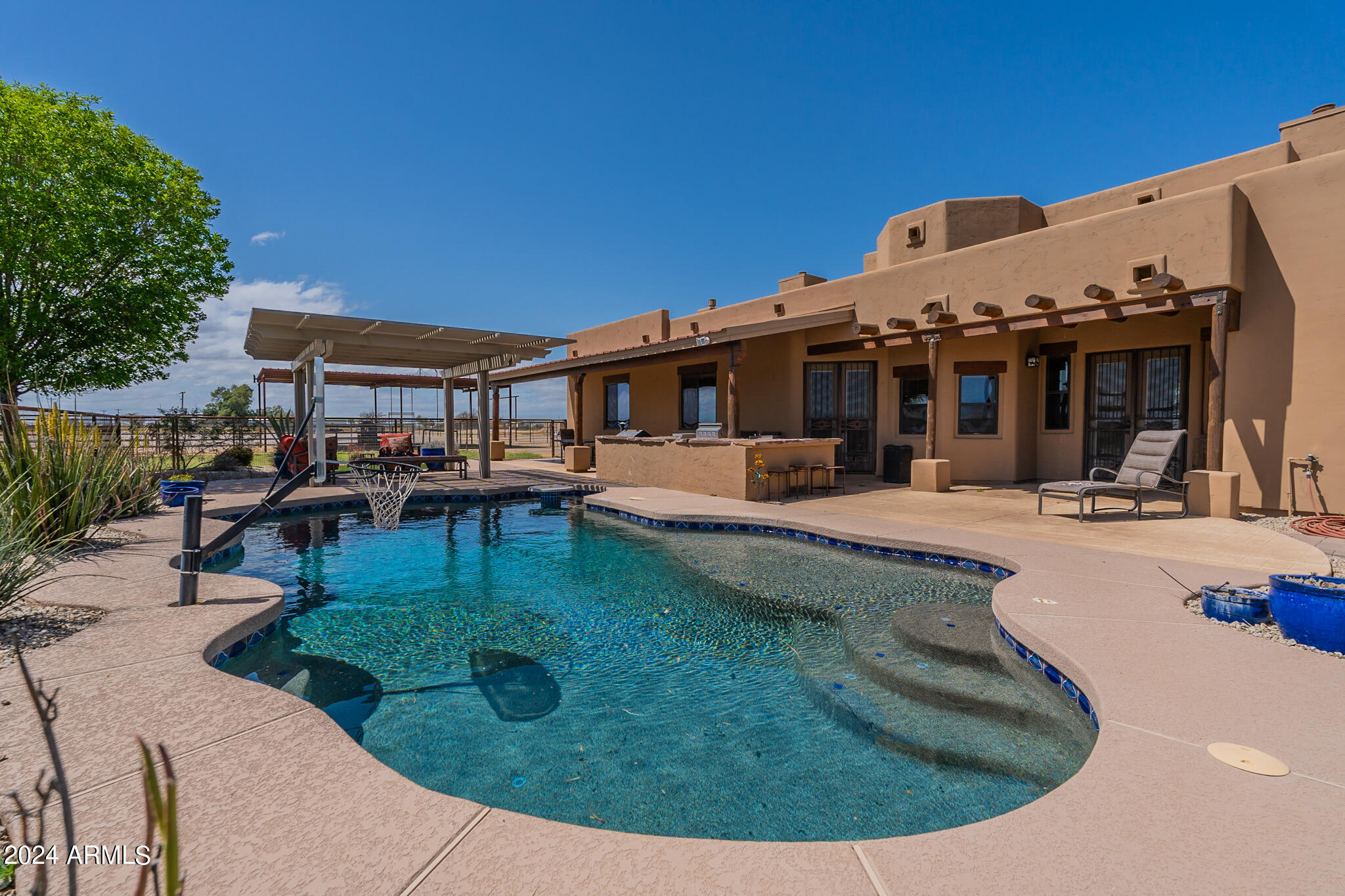 4019 W COVEY Lane