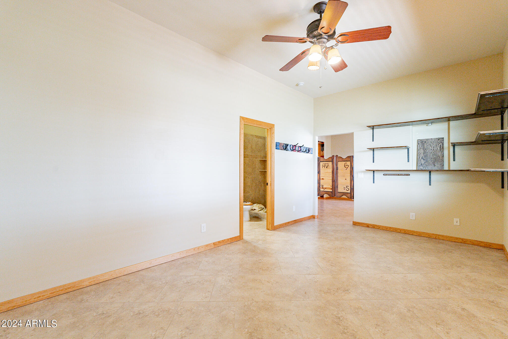 4019 W COVEY Lane