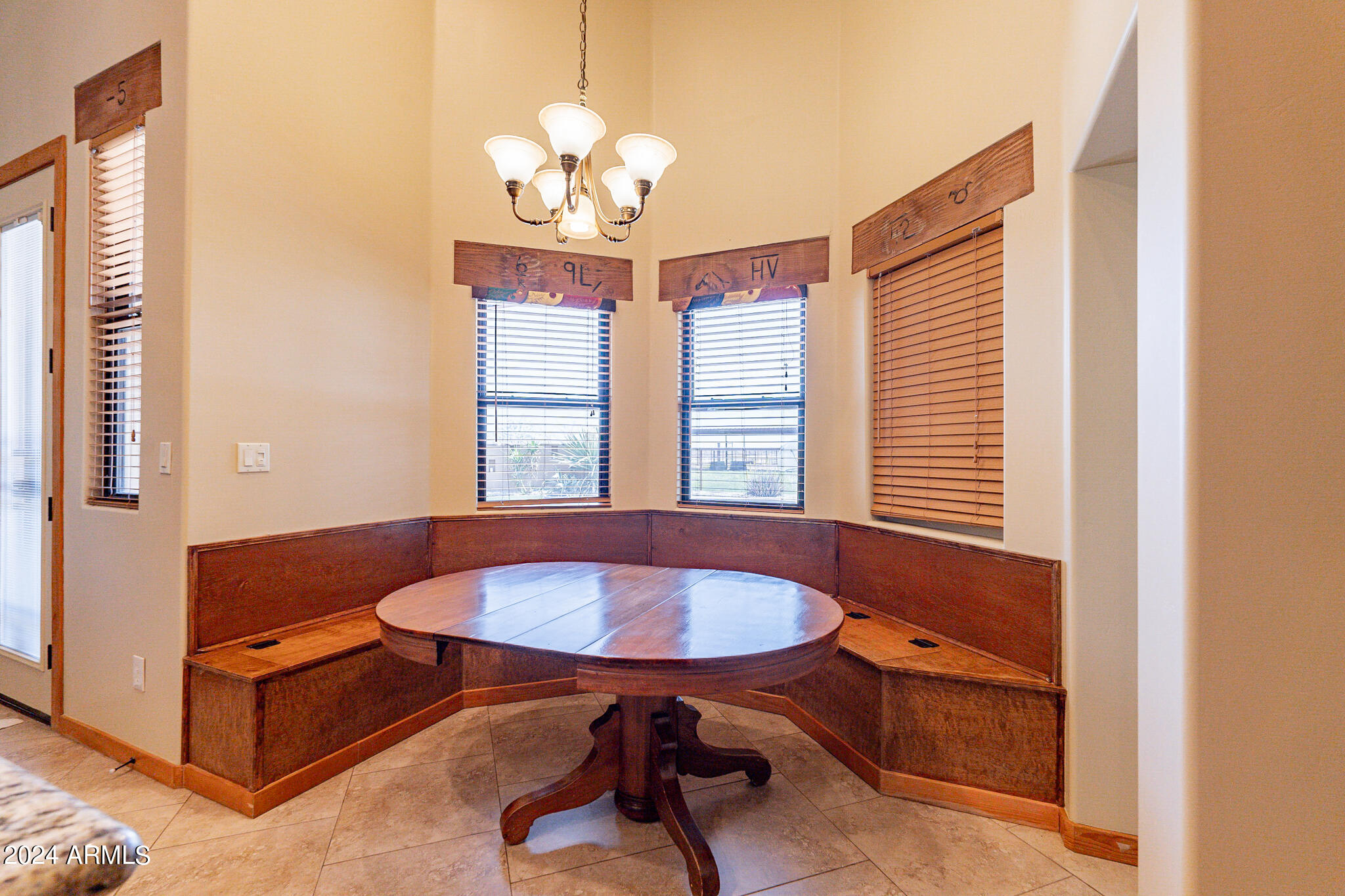 4019 W COVEY Lane