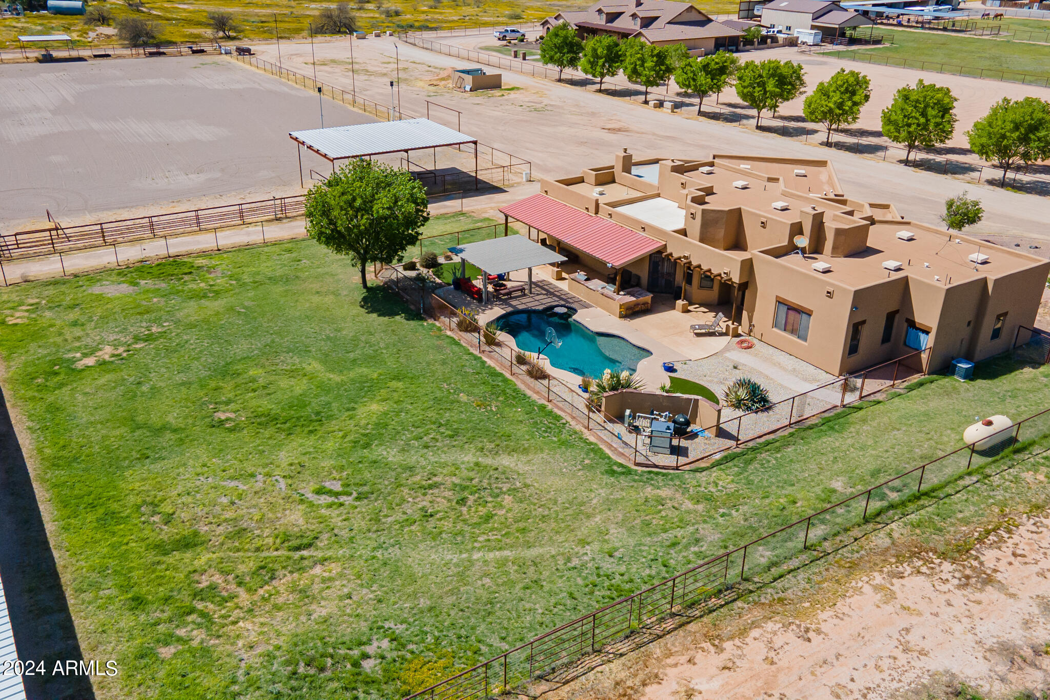 4019 W COVEY Lane