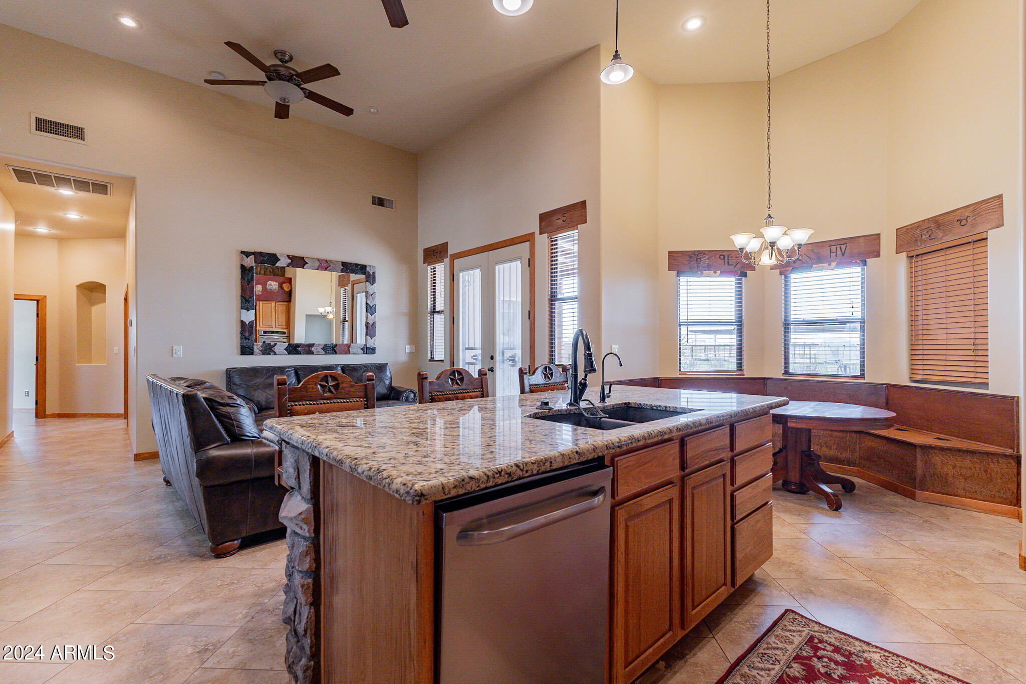 4019 W COVEY Lane