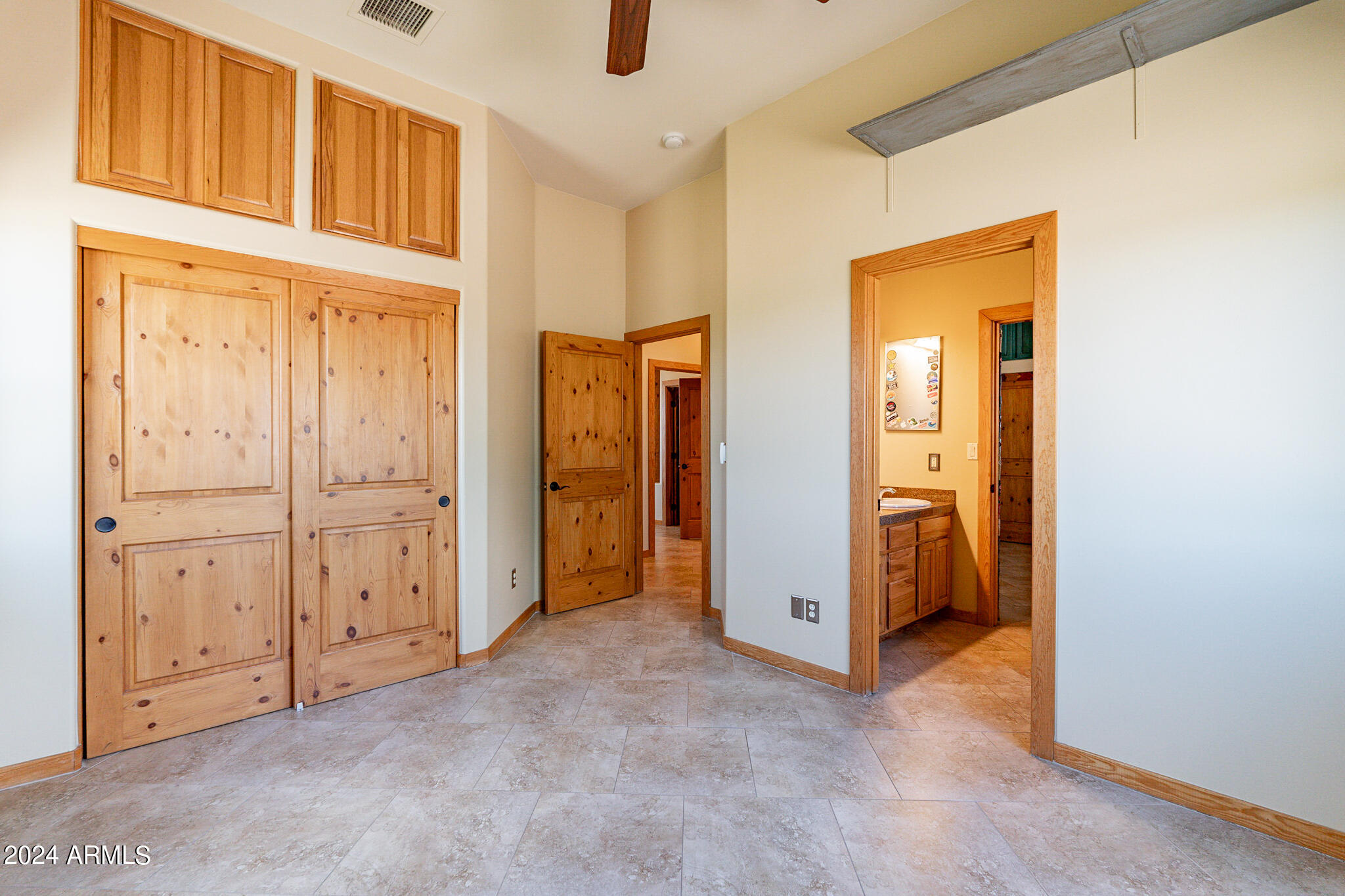 4019 W COVEY Lane