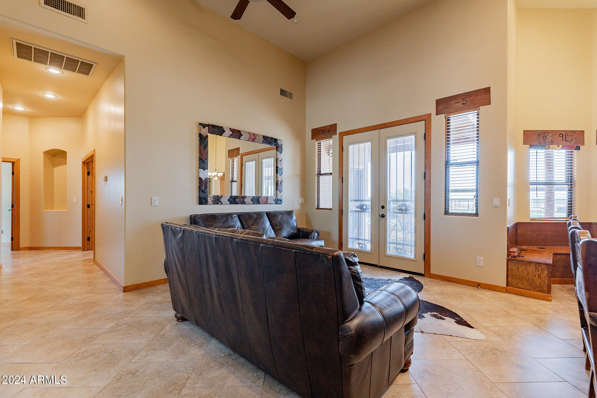 4019 W COVEY Lane
