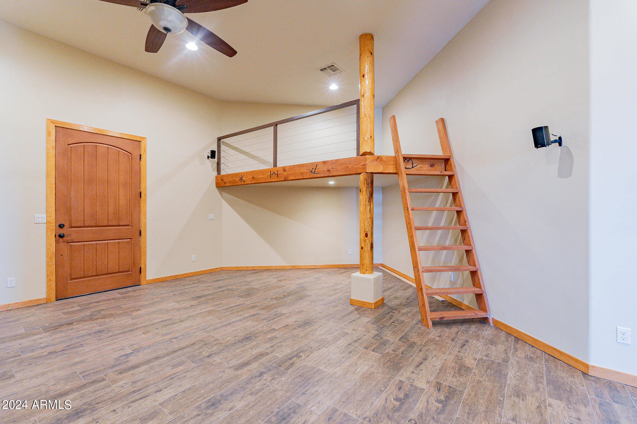 4019 W COVEY Lane