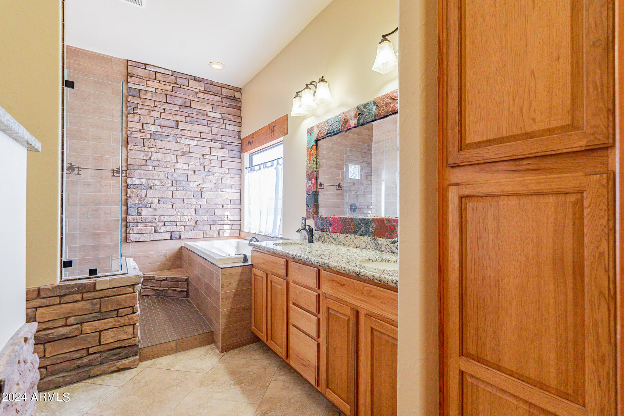 4019 W COVEY Lane