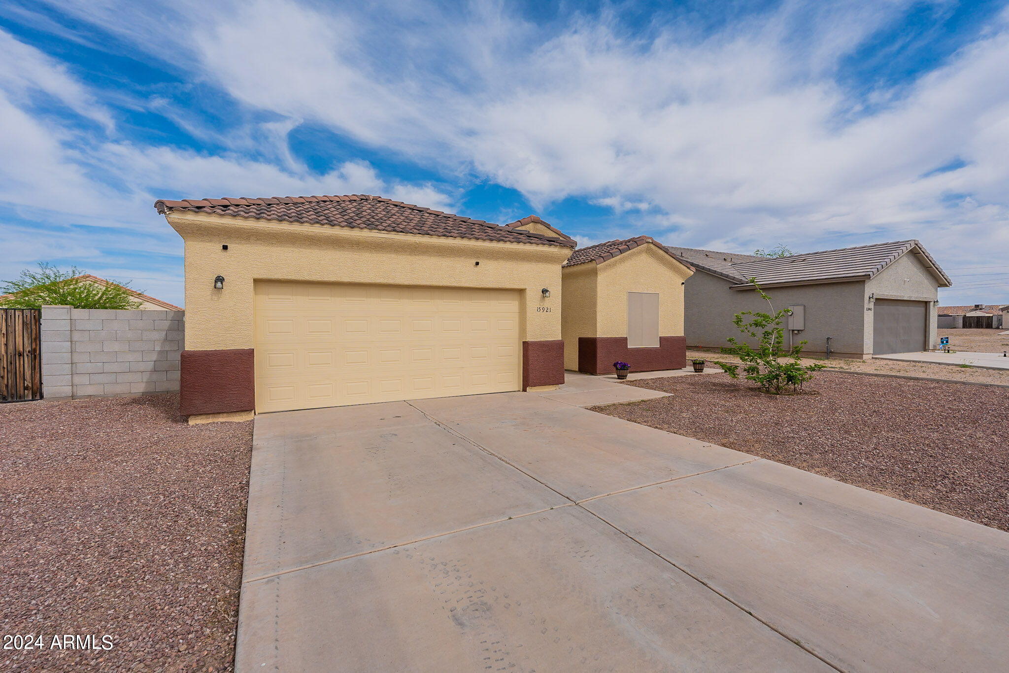 15921 S SAXON Road