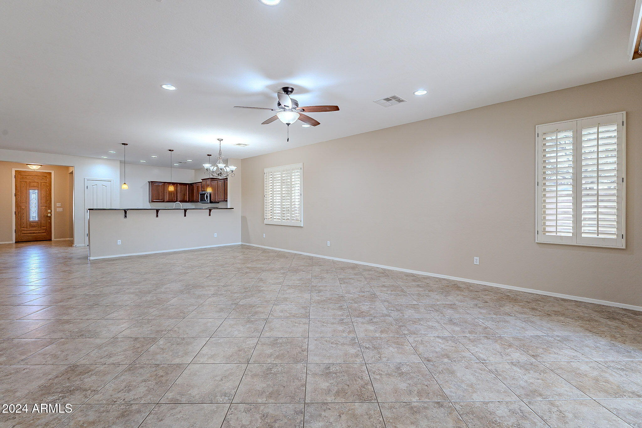 1636 E LEE Drive