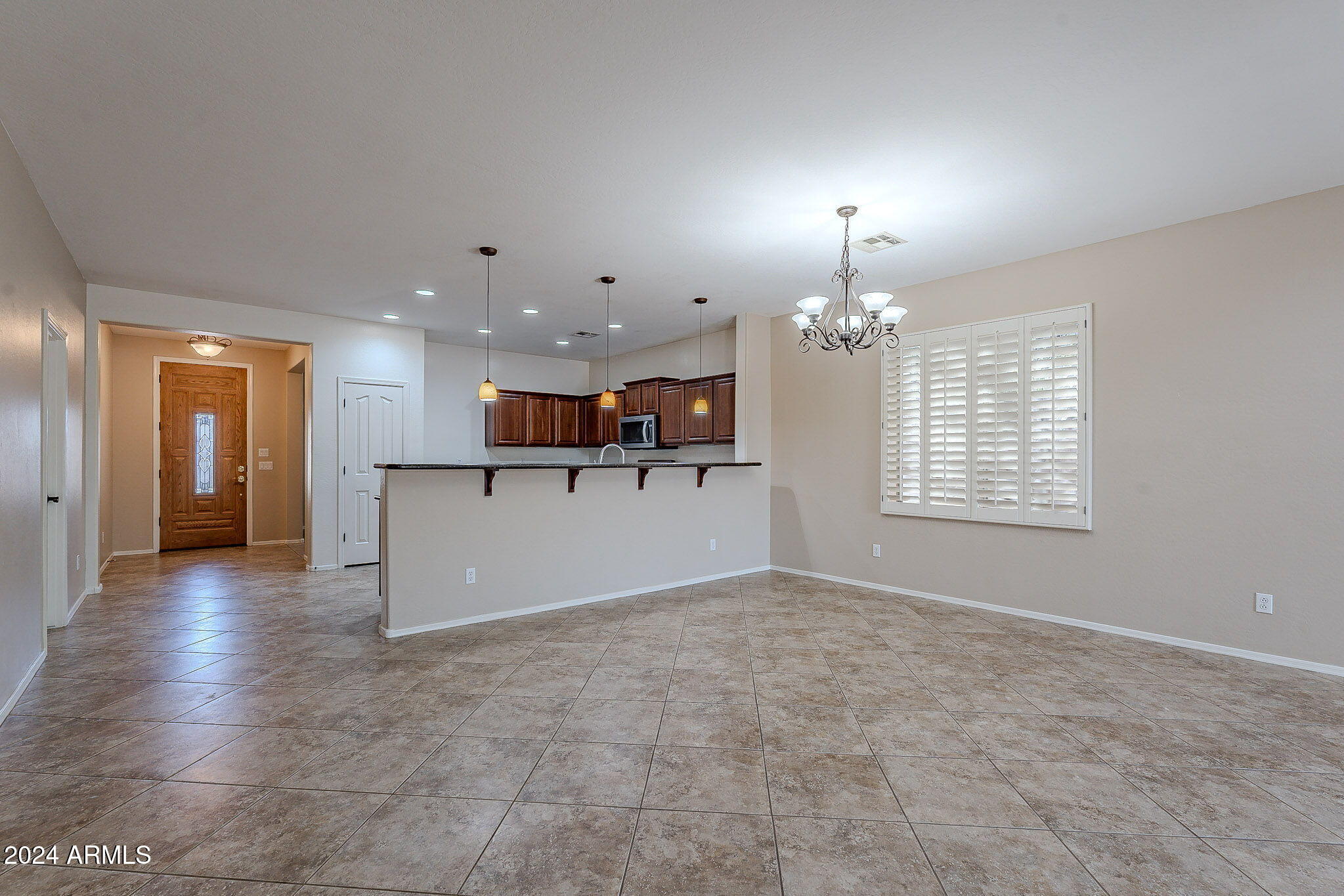 1636 E LEE Drive
