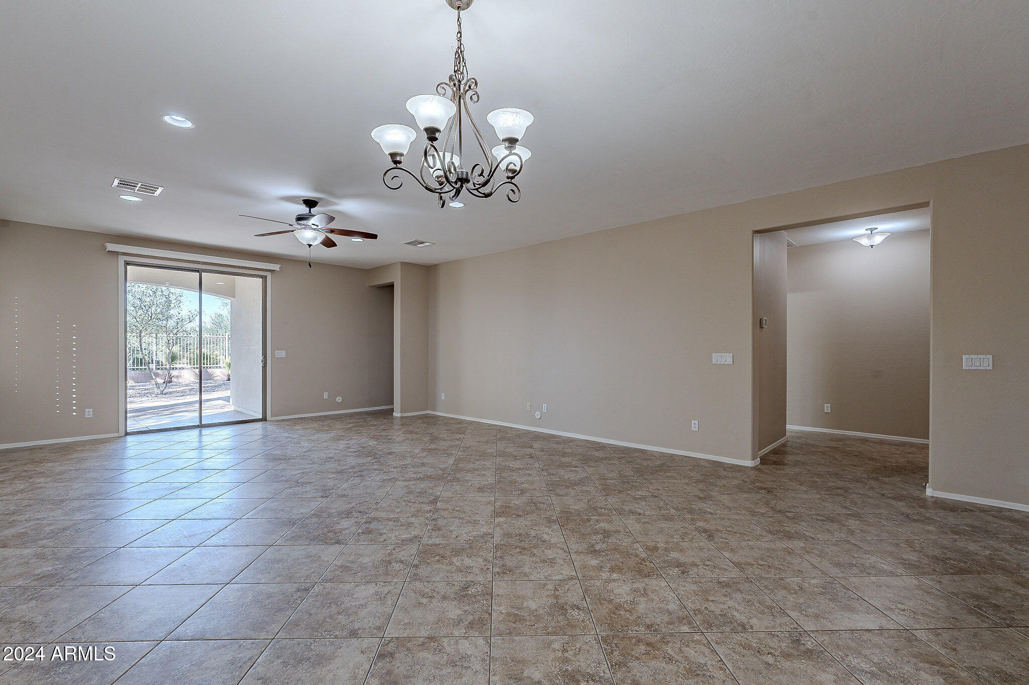 1636 E LEE Drive
