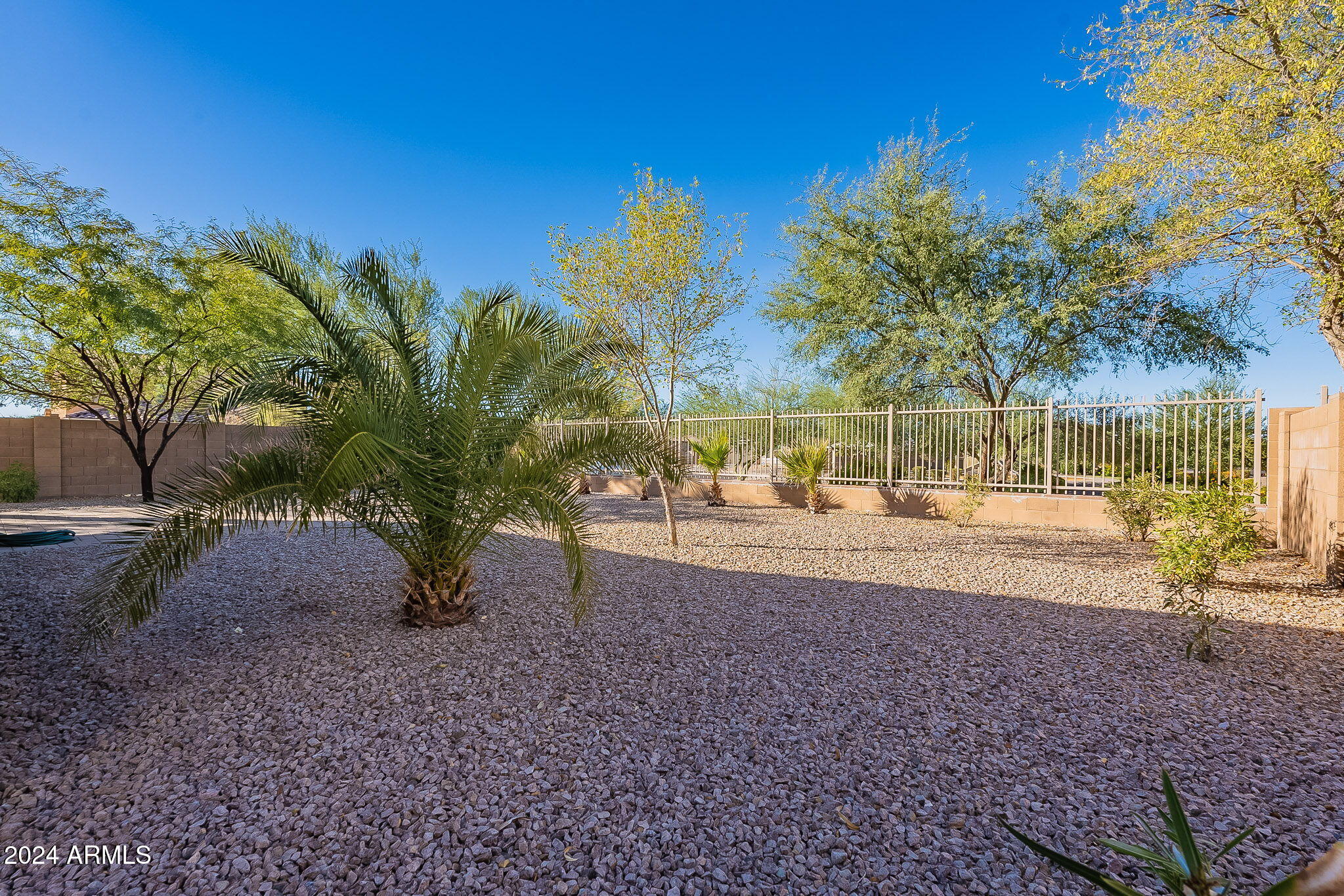1636 E LEE Drive