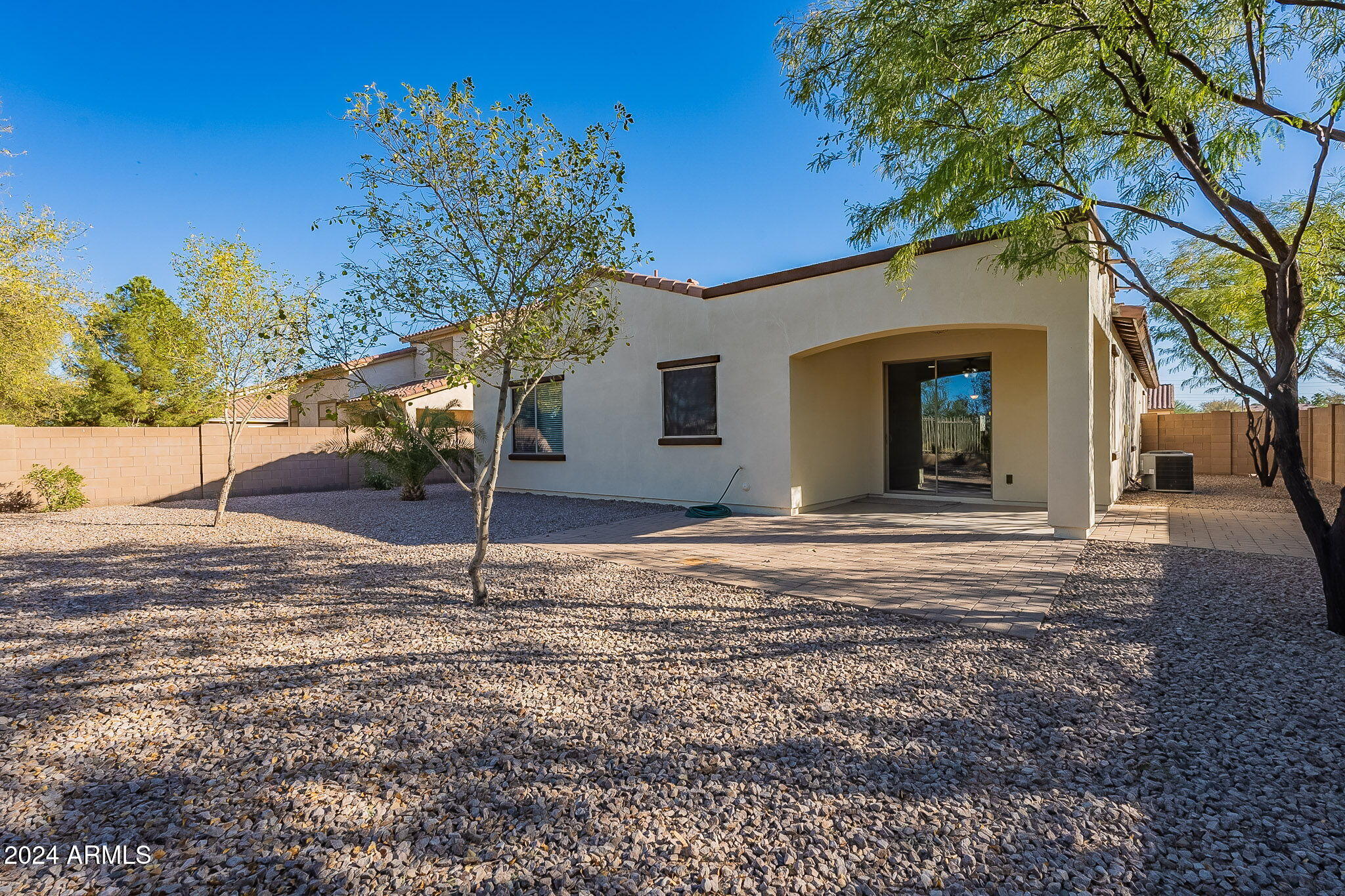 1636 E LEE Drive