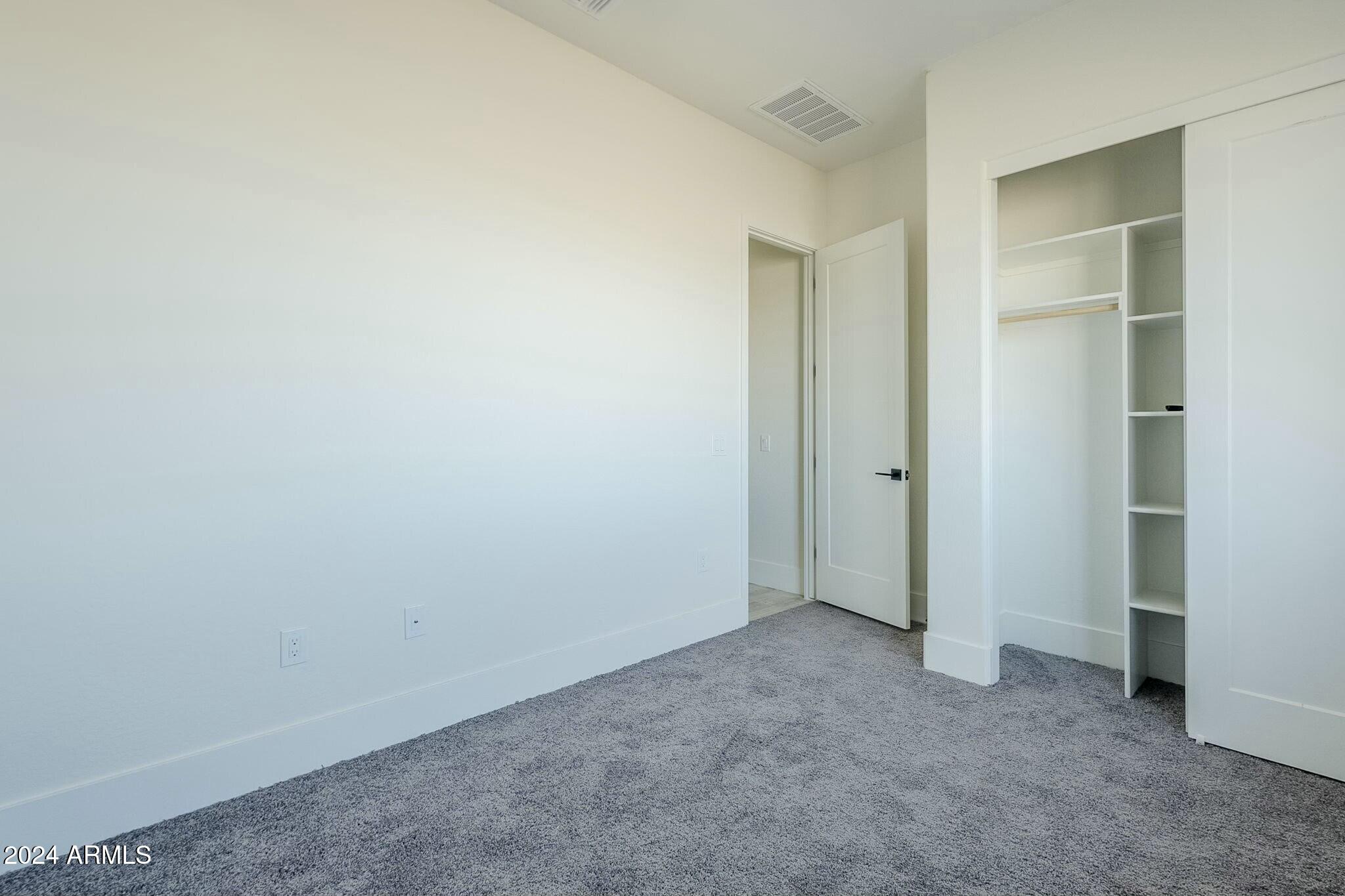 2229 E Cana Lane