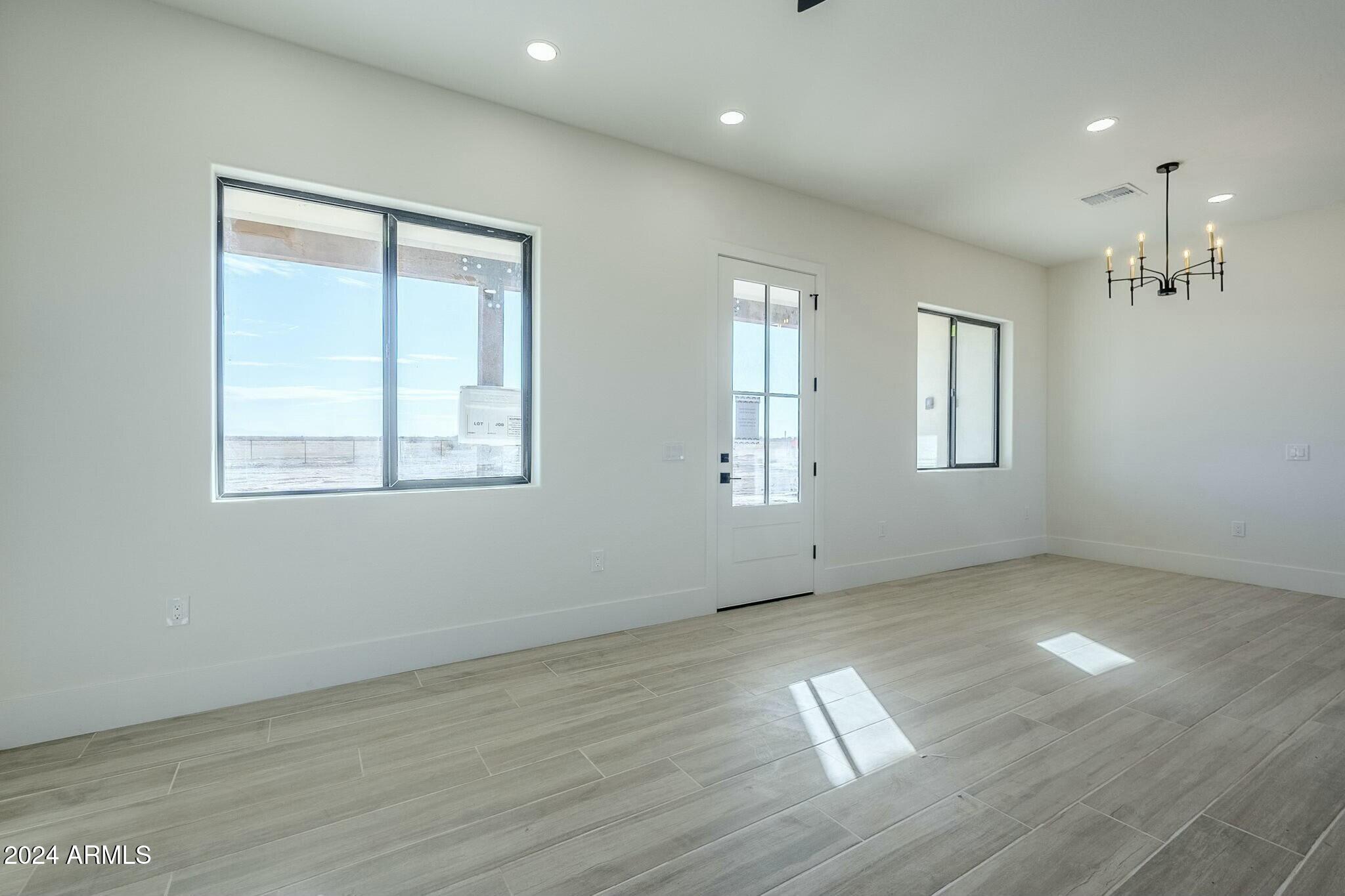 2229 E Cana Lane