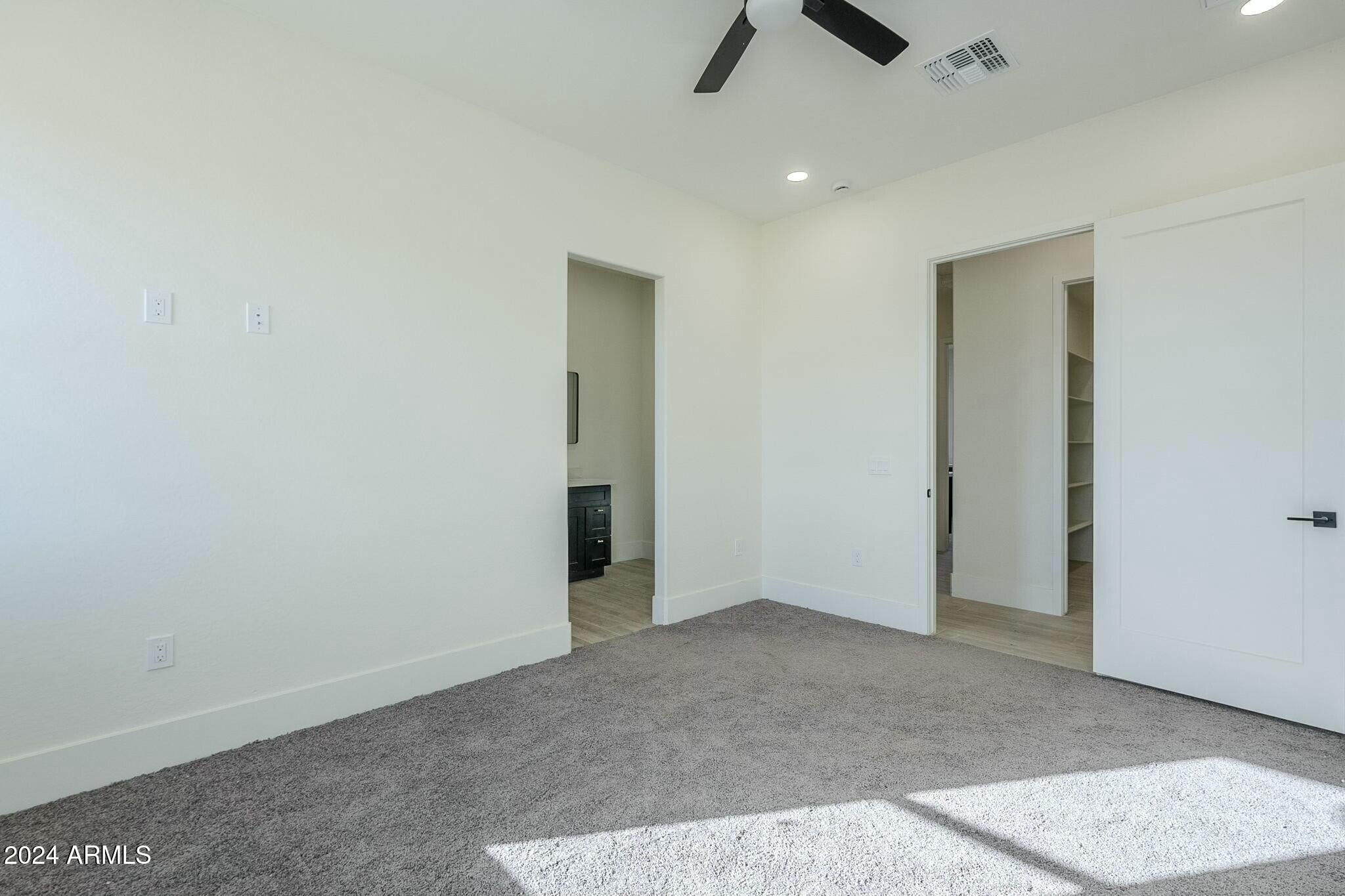 2229 E Cana Lane