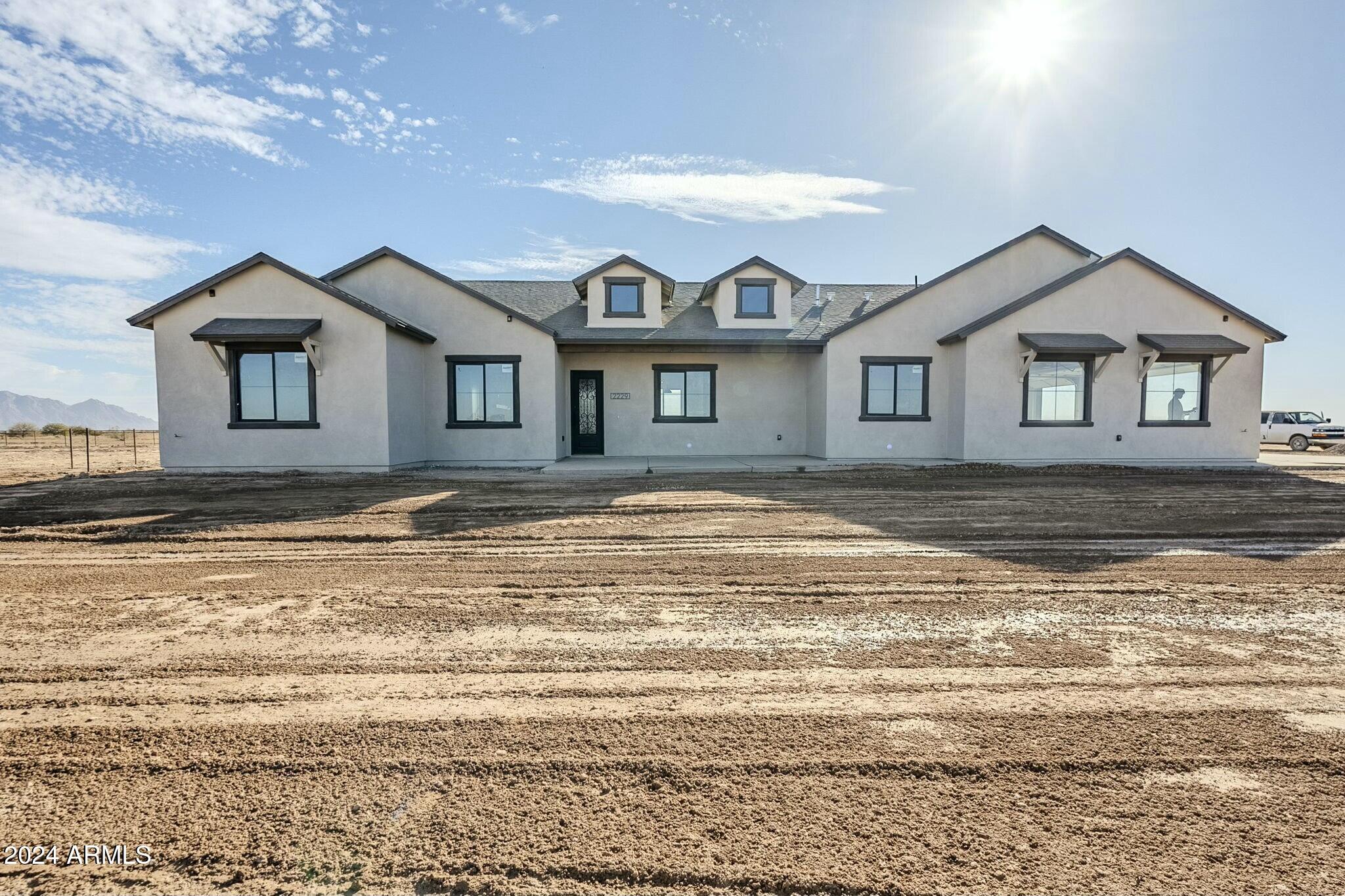 2229 E Cana Lane
