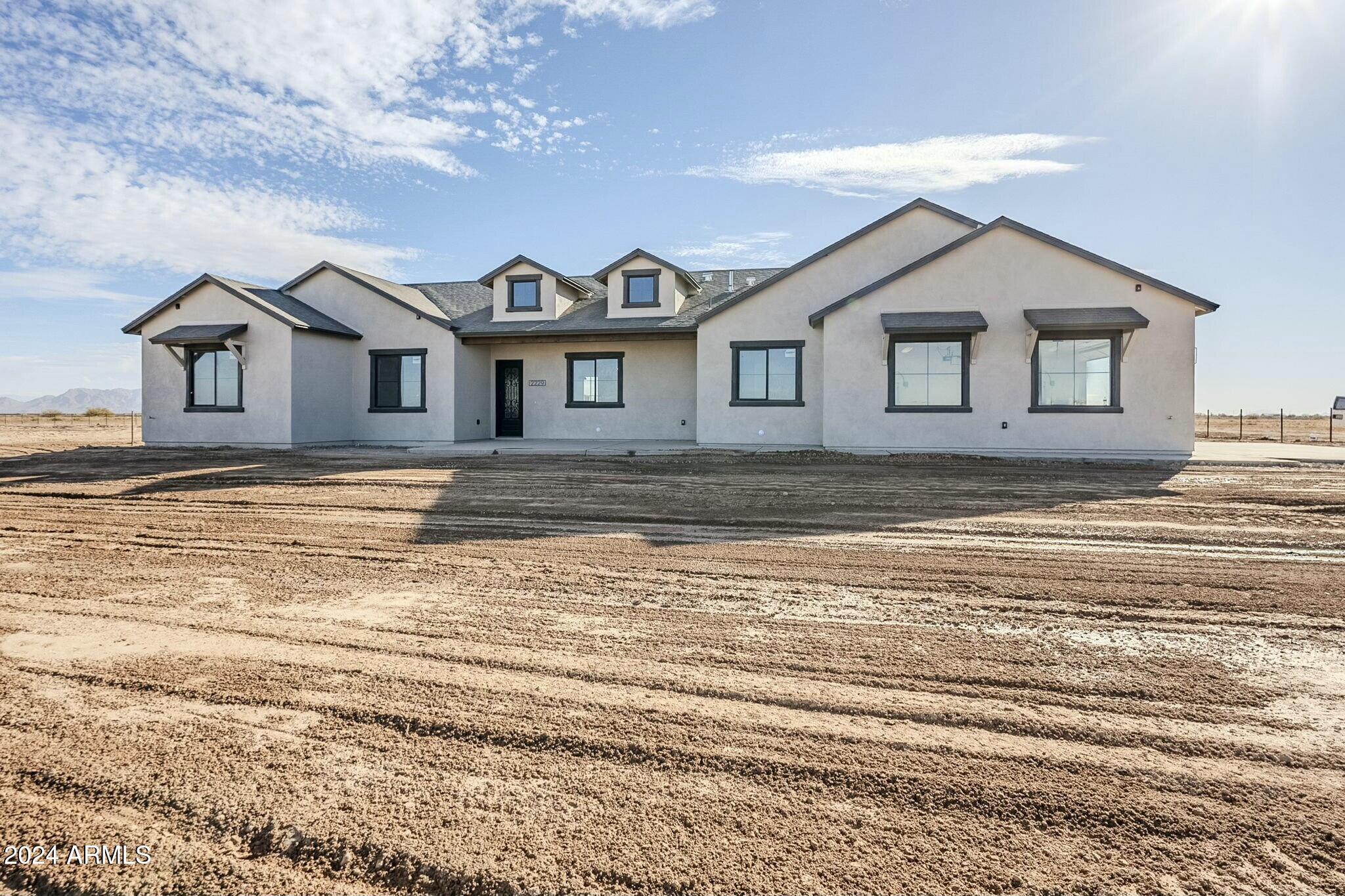 2229 E Cana Lane
