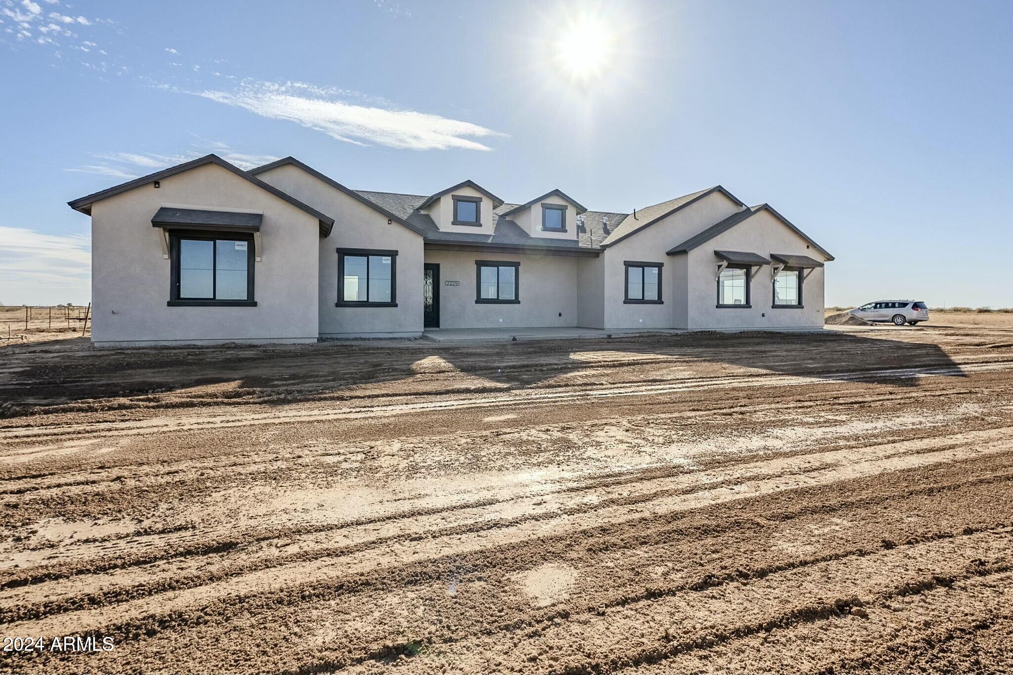 2229 E Cana Lane