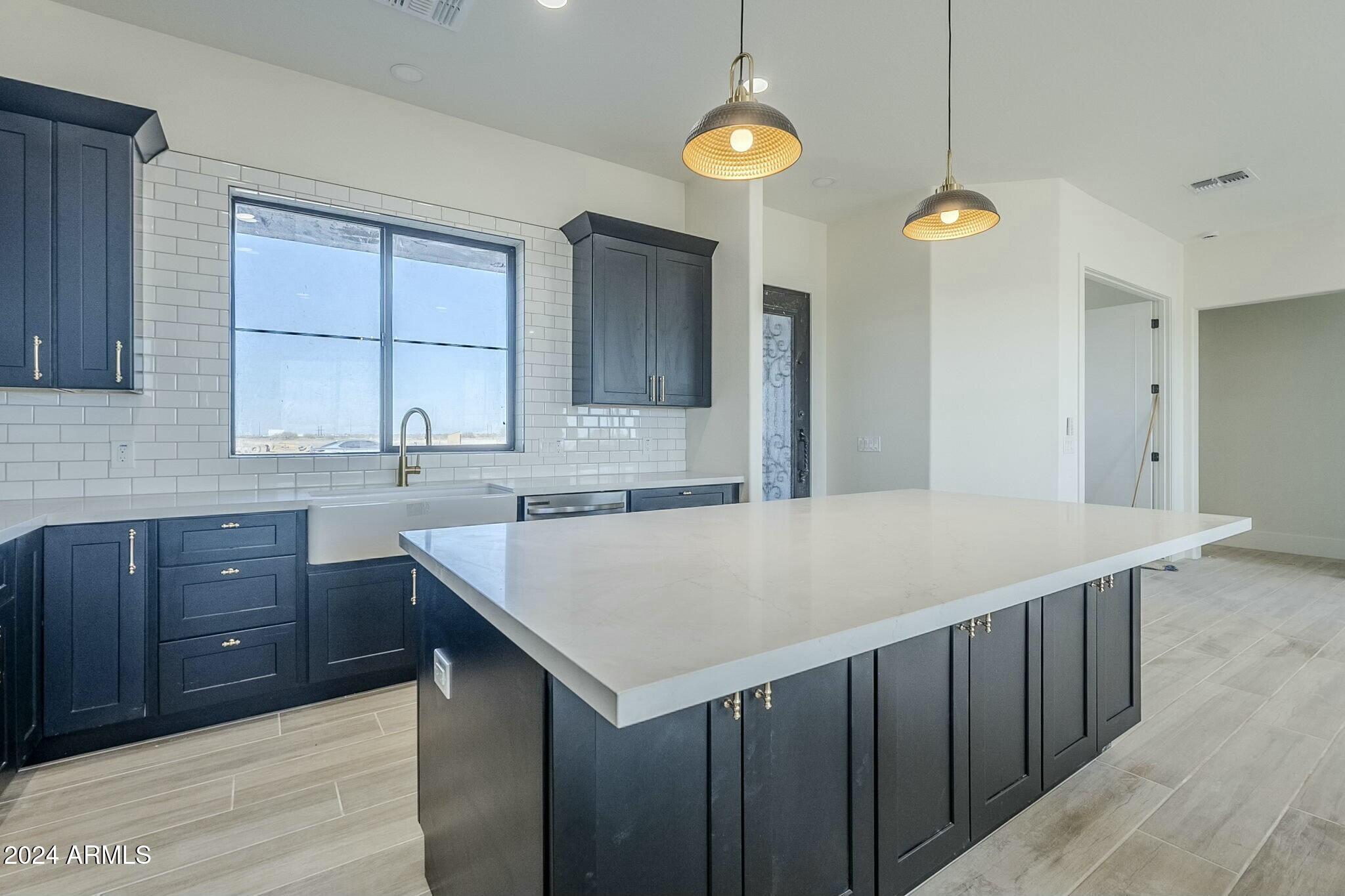 2229 E Cana Lane