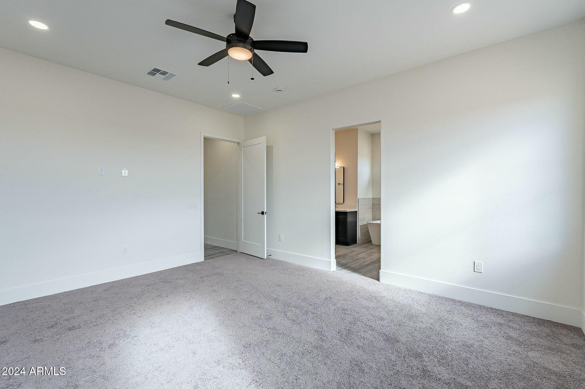 2301 E Cana Lane