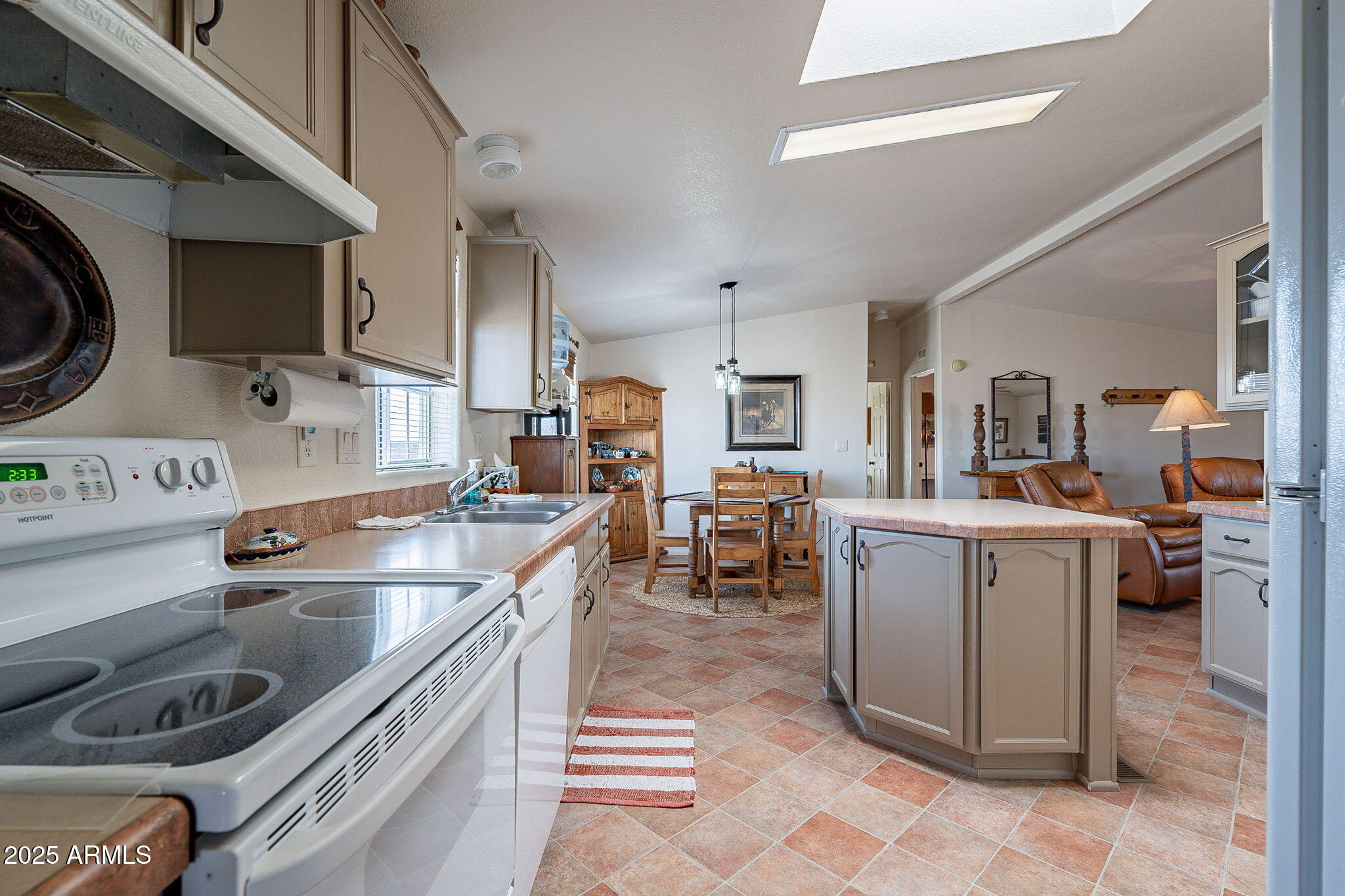 14449 S VAQUERO Circle
